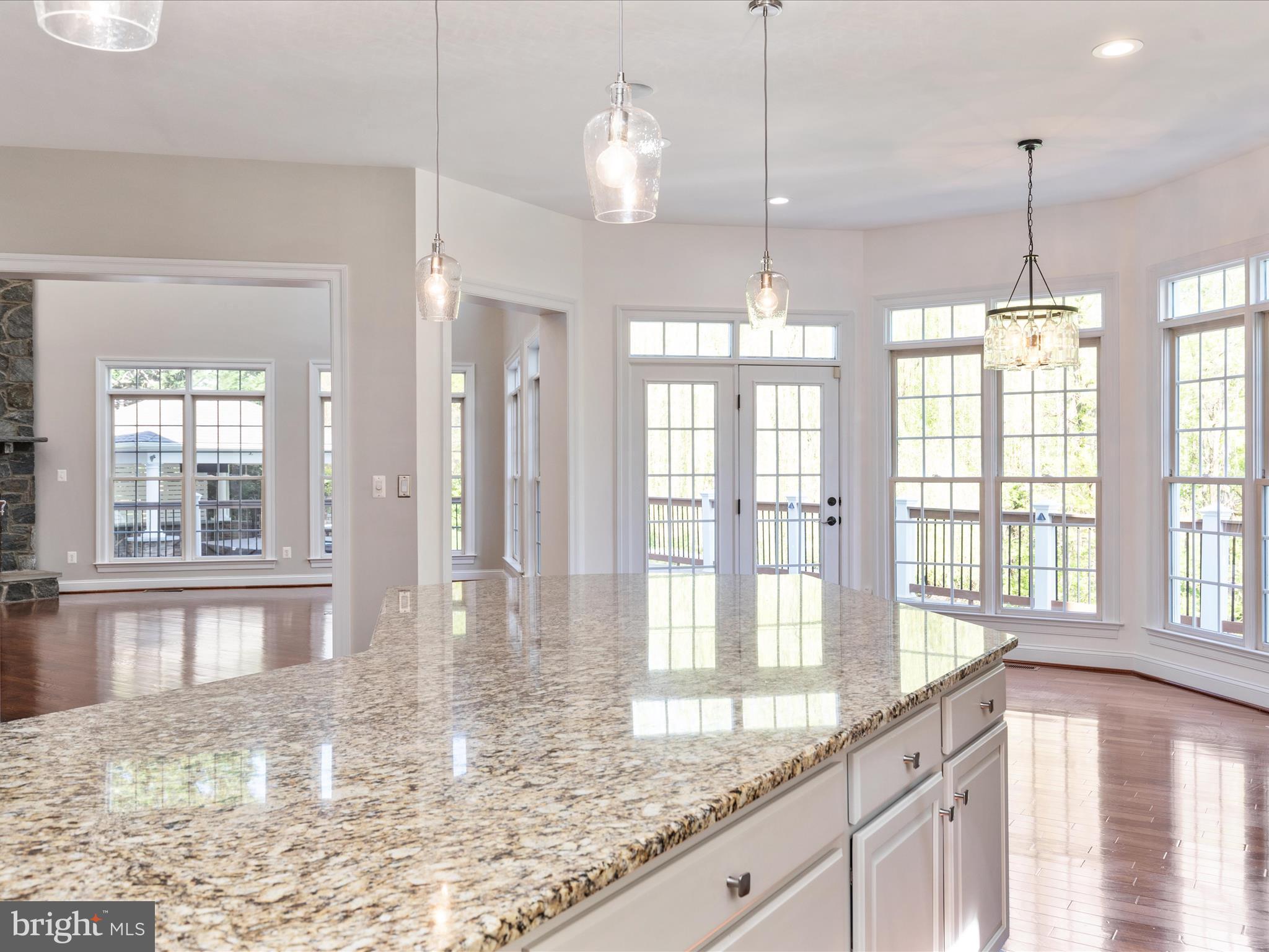 LANSDOWNE ON THE POTOMAC - Residential