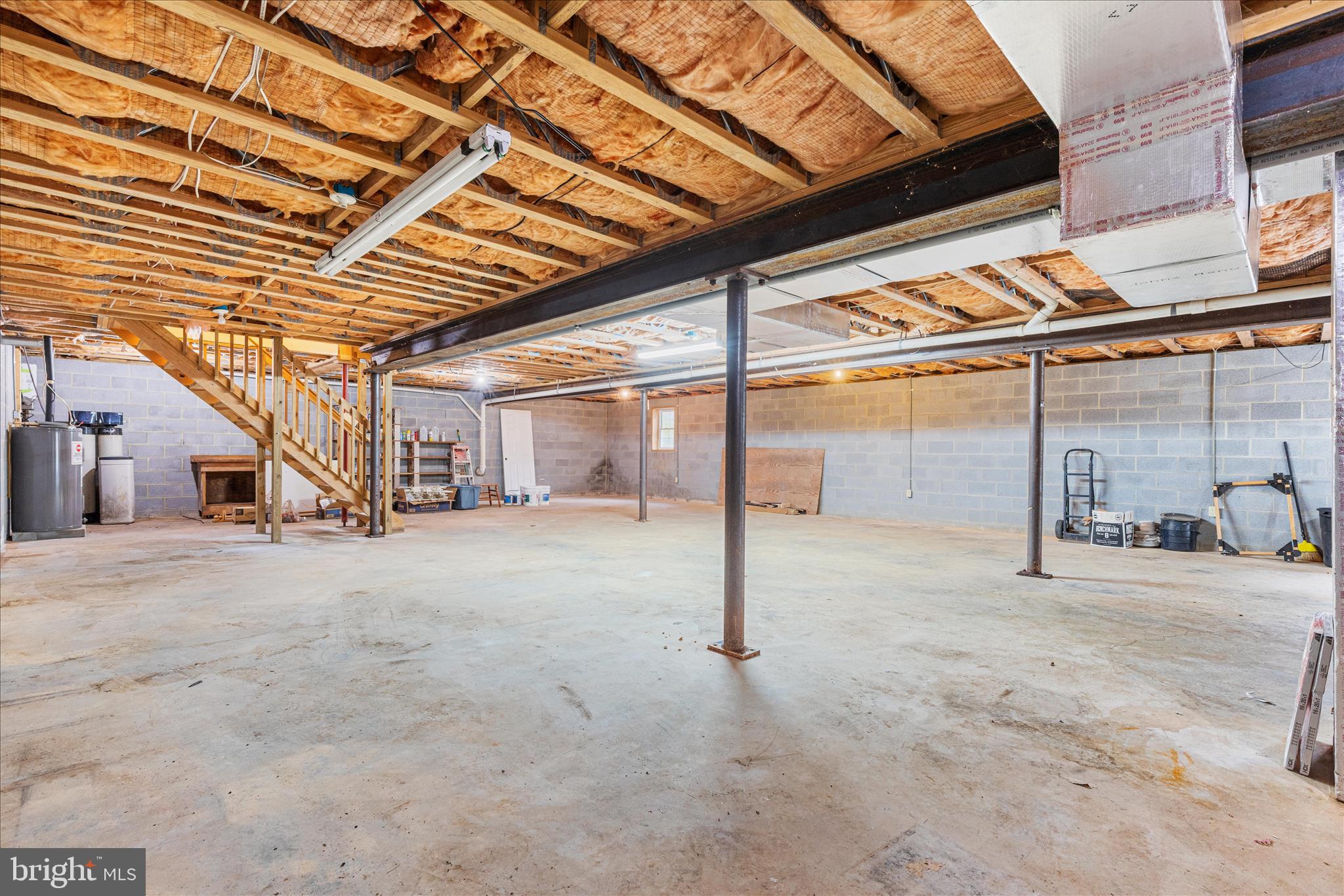 RUSSELL - Residential