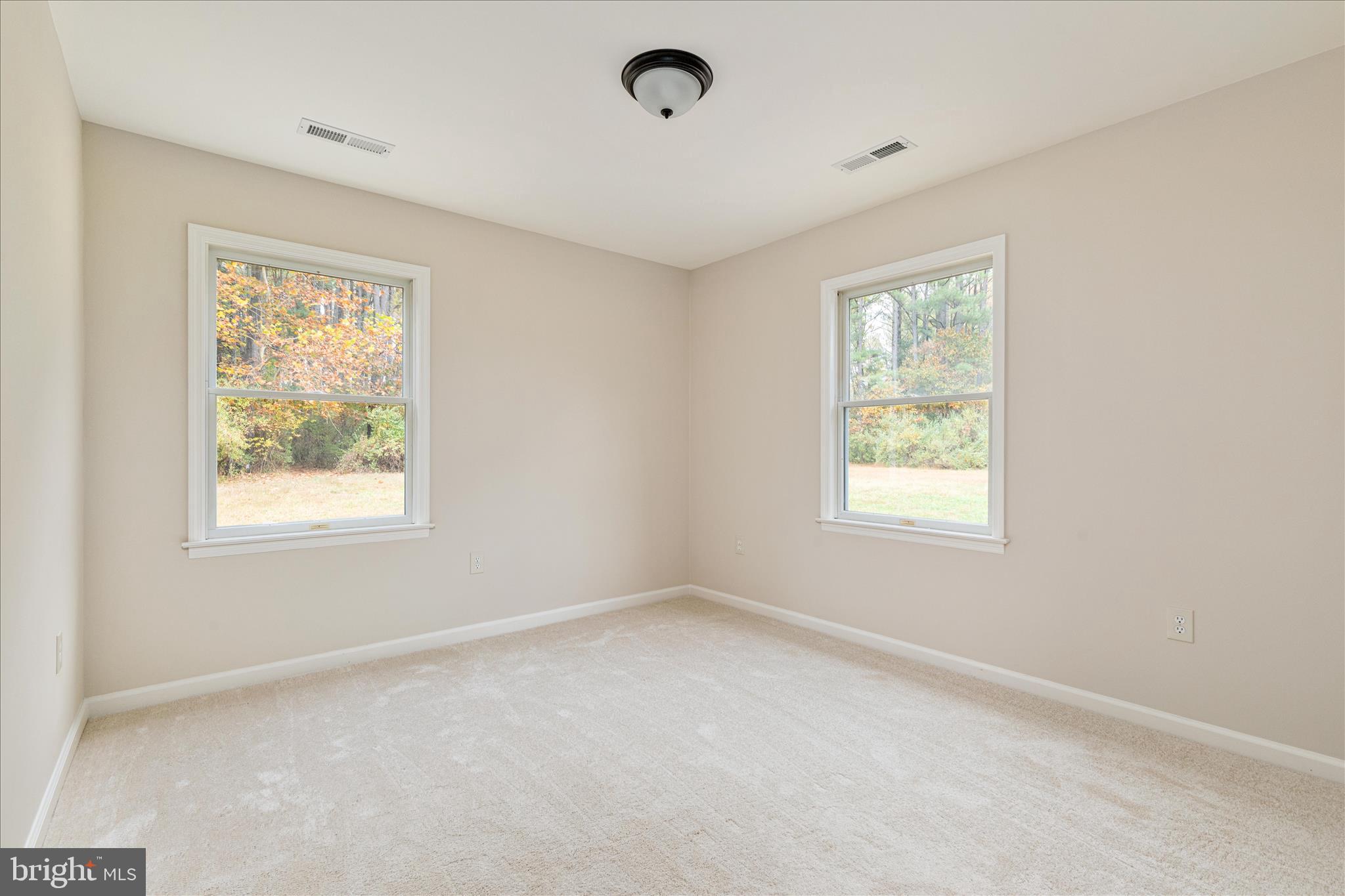 RUSSELL - Residential