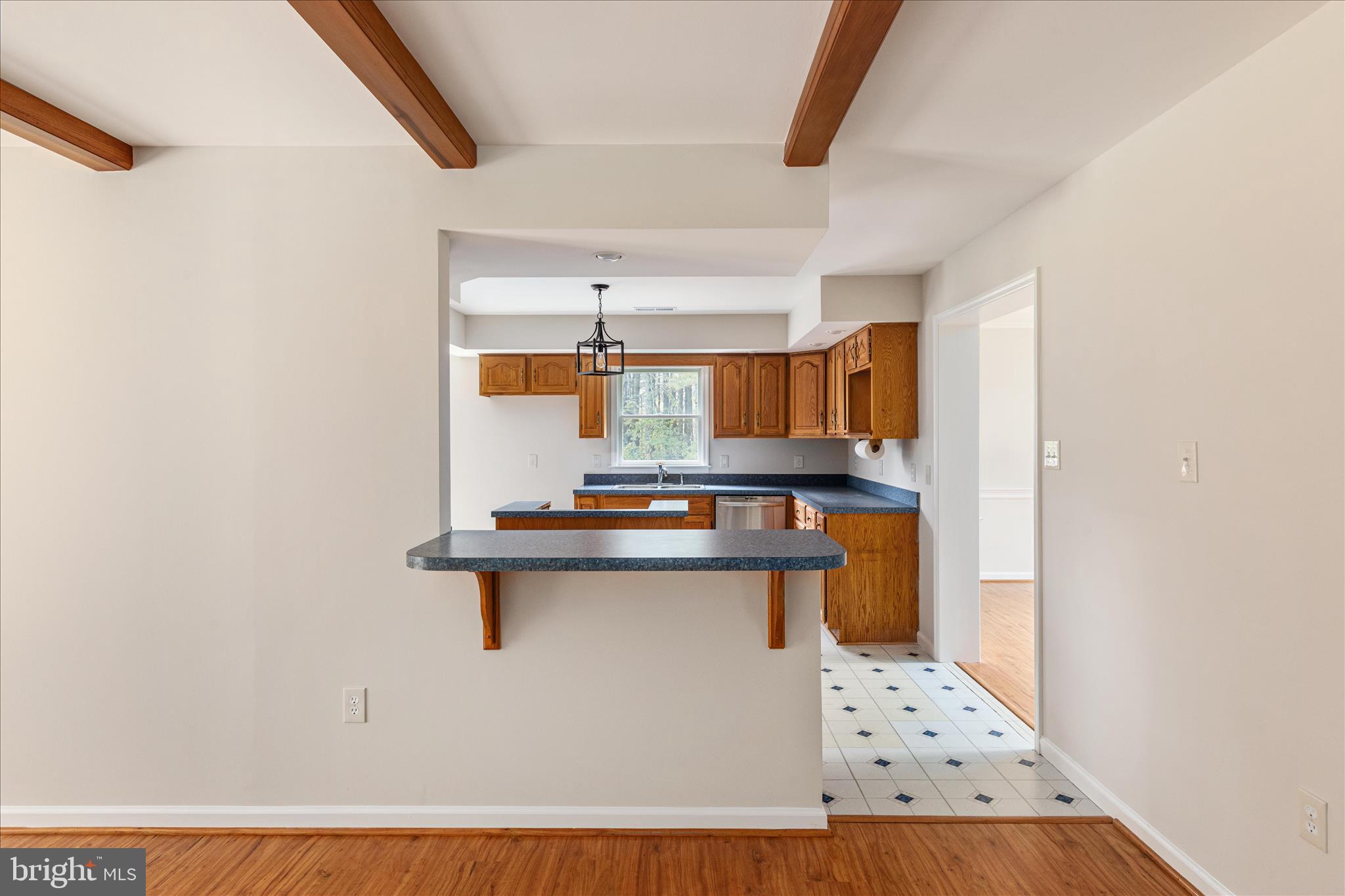 RUSSELL - Residential