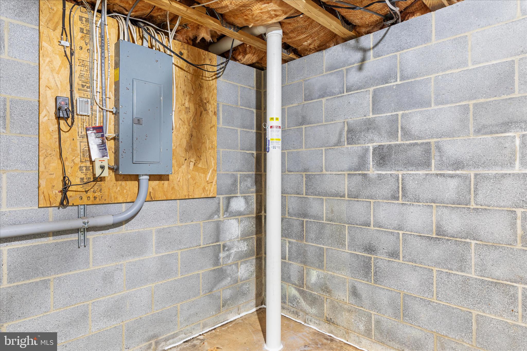 RUSSELL - Residential