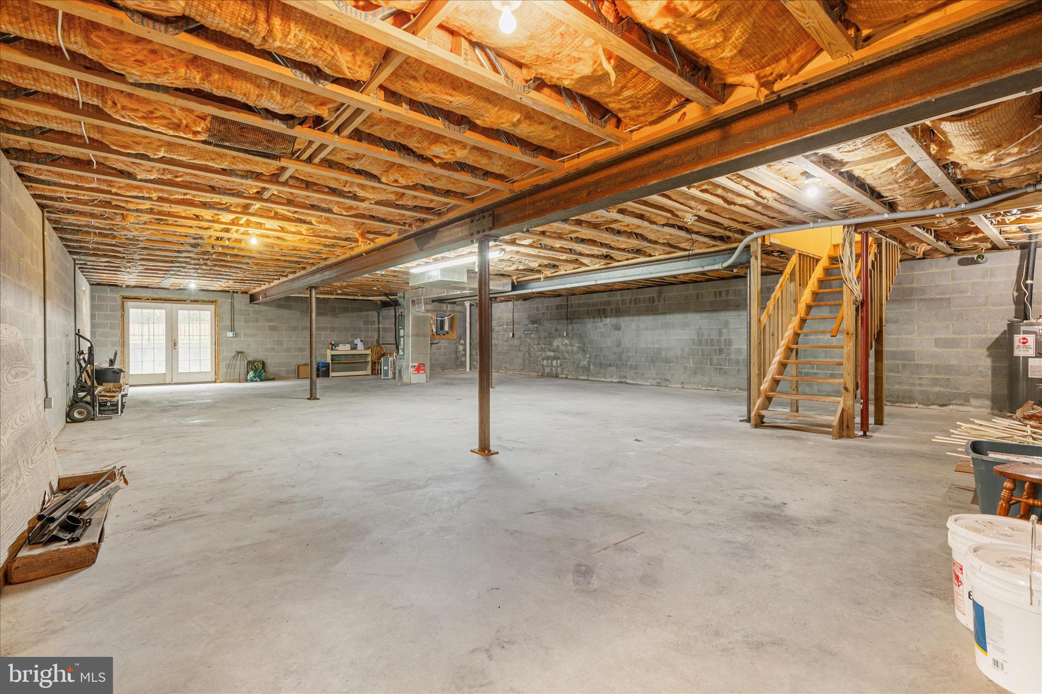 RUSSELL - Residential