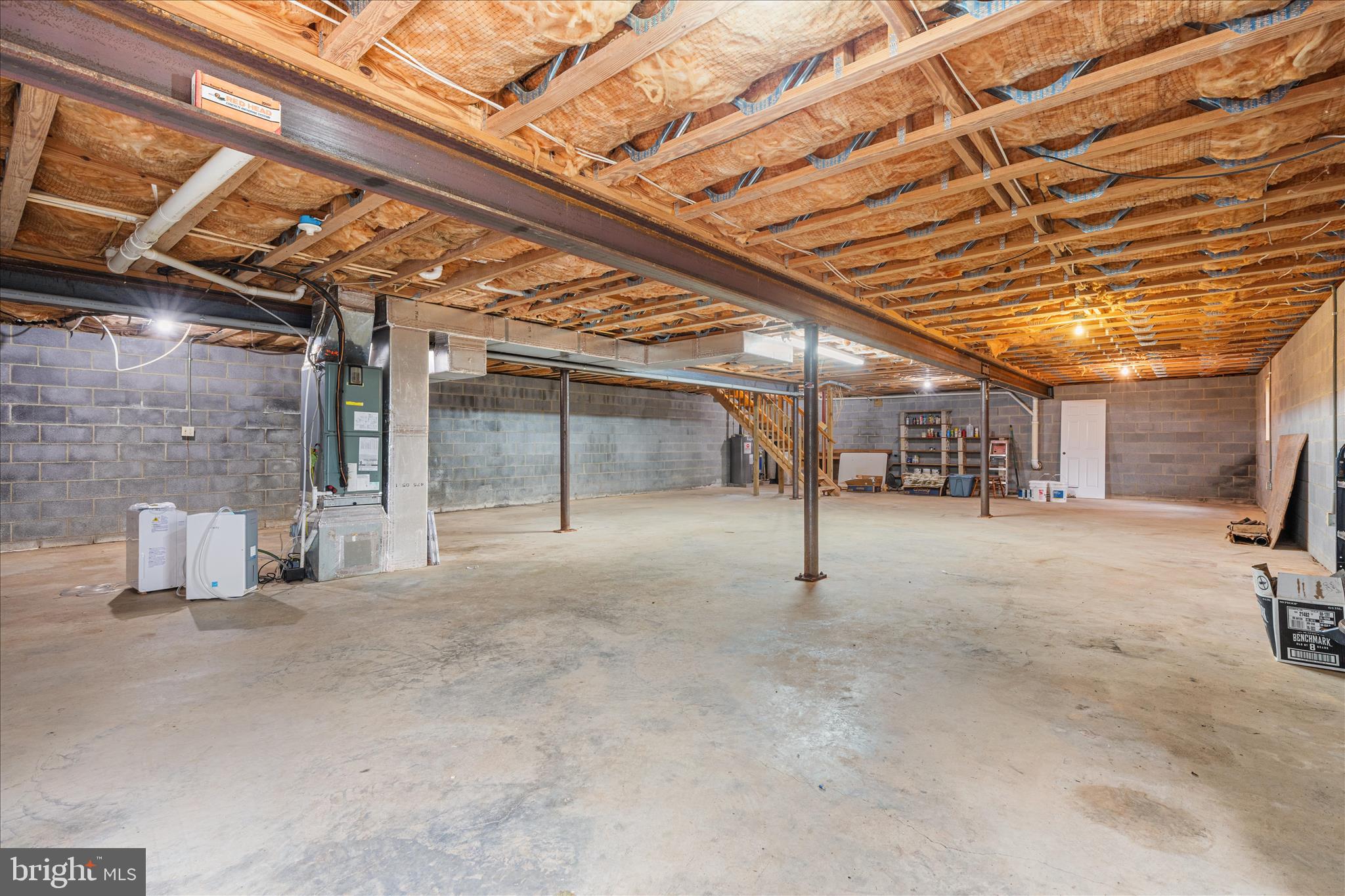 RUSSELL - Residential