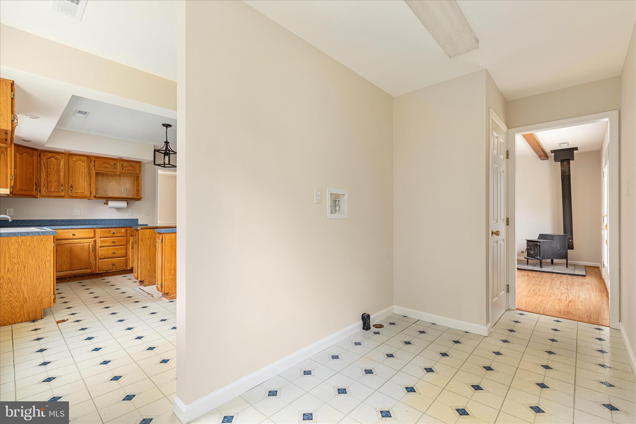 RUSSELL - Residential