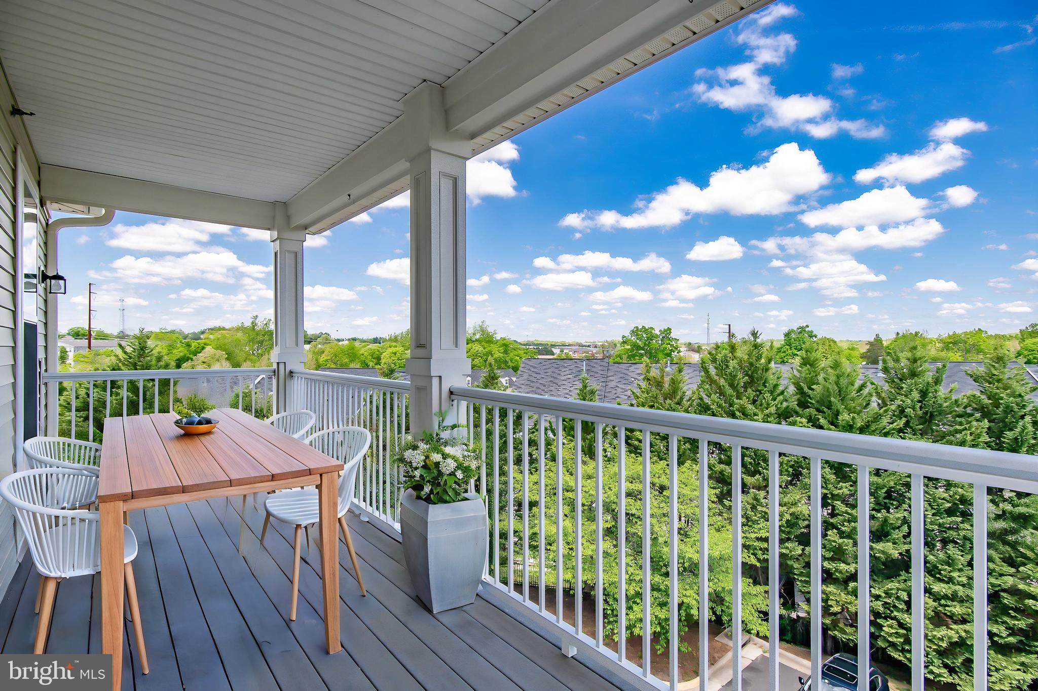 THE RESERVE CONDOMINIUMS - Residential