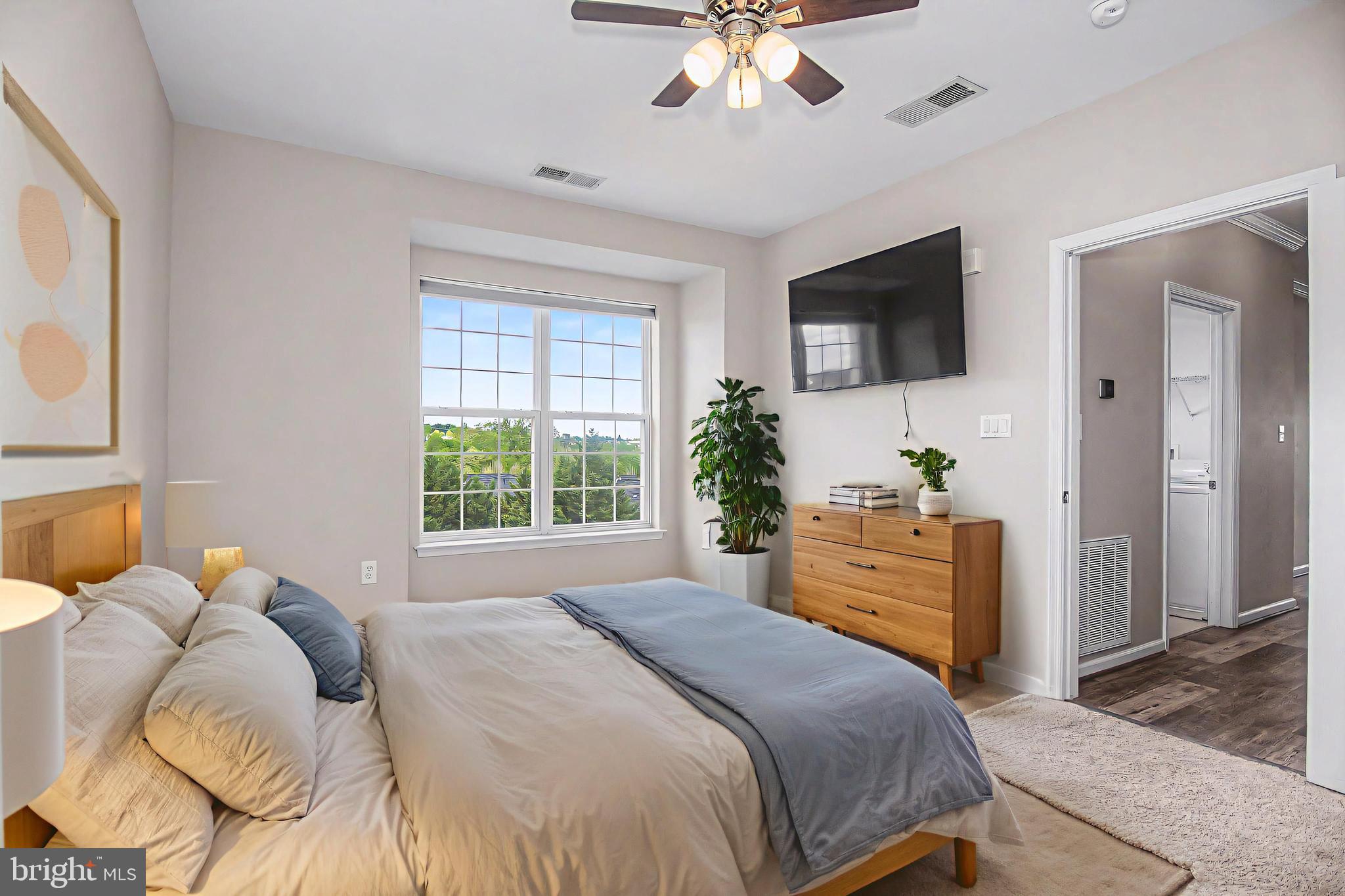 THE RESERVE CONDOMINIUMS - Residential