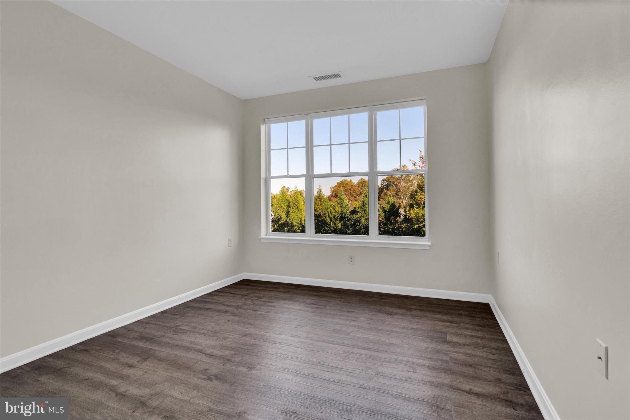 KINGS OVERLOOK - Residential