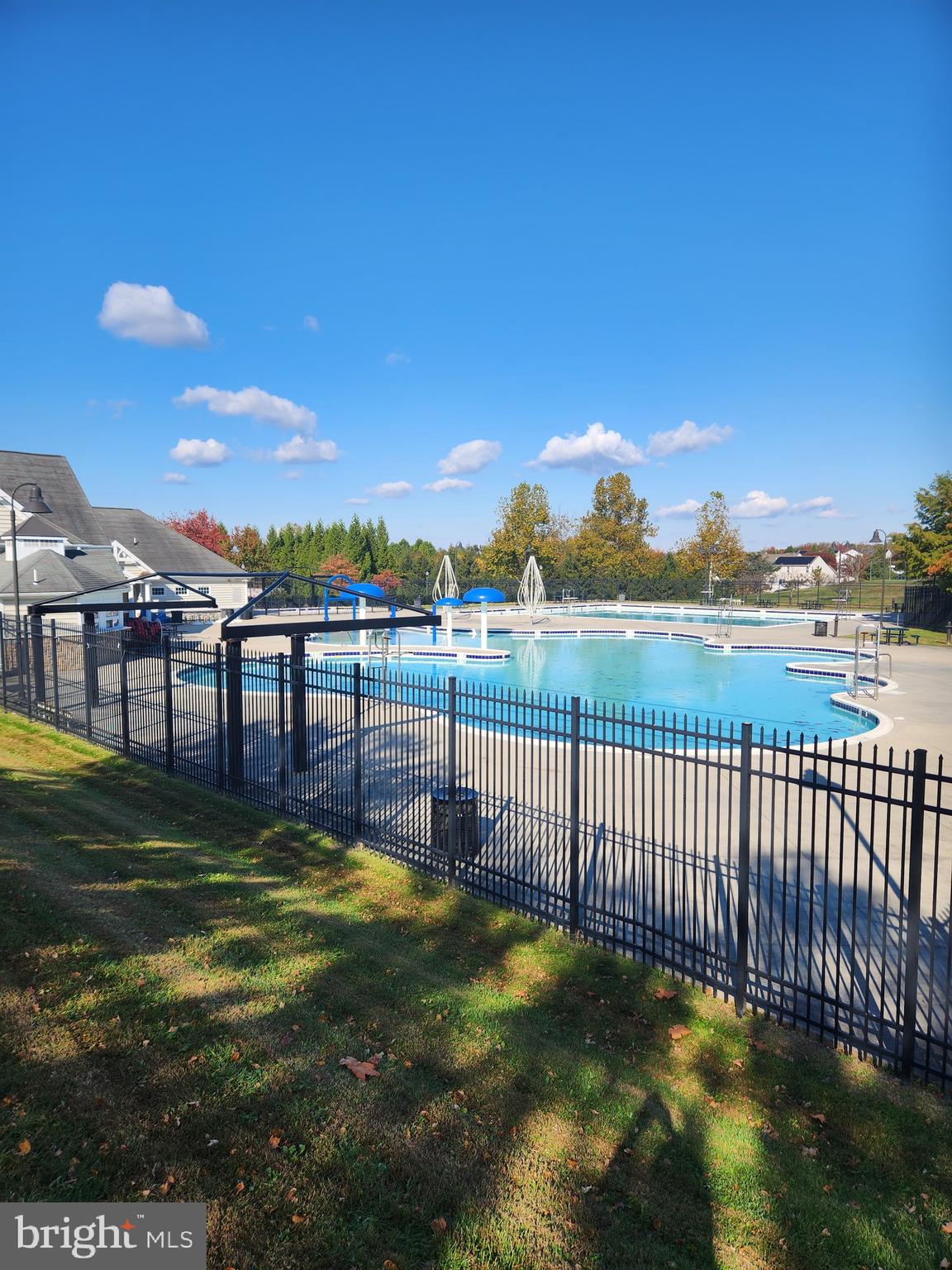 KINGS OVERLOOK - Residential