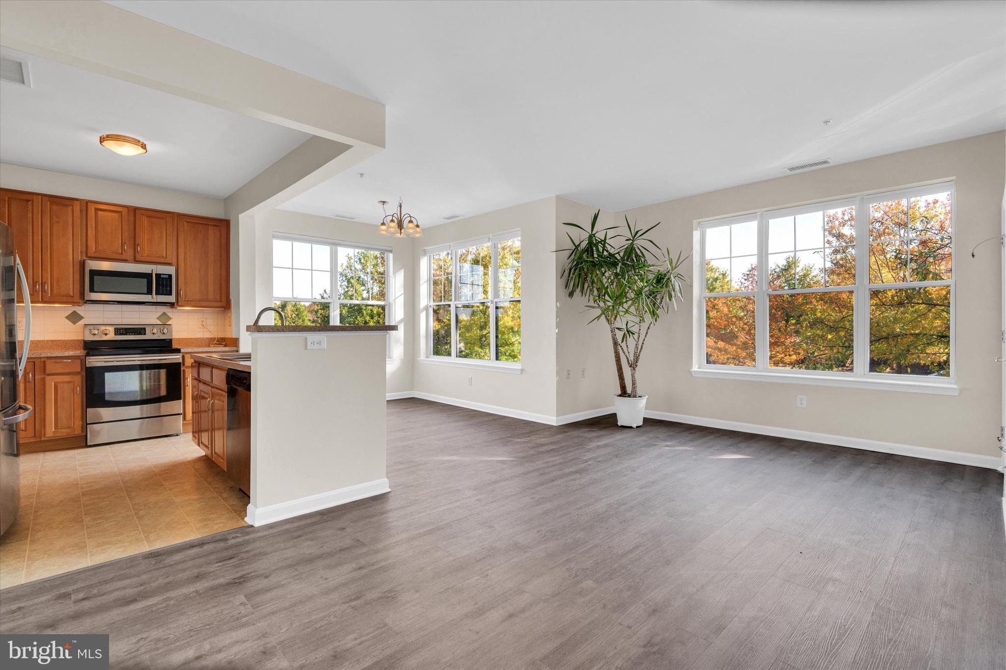 KINGS OVERLOOK - Residential