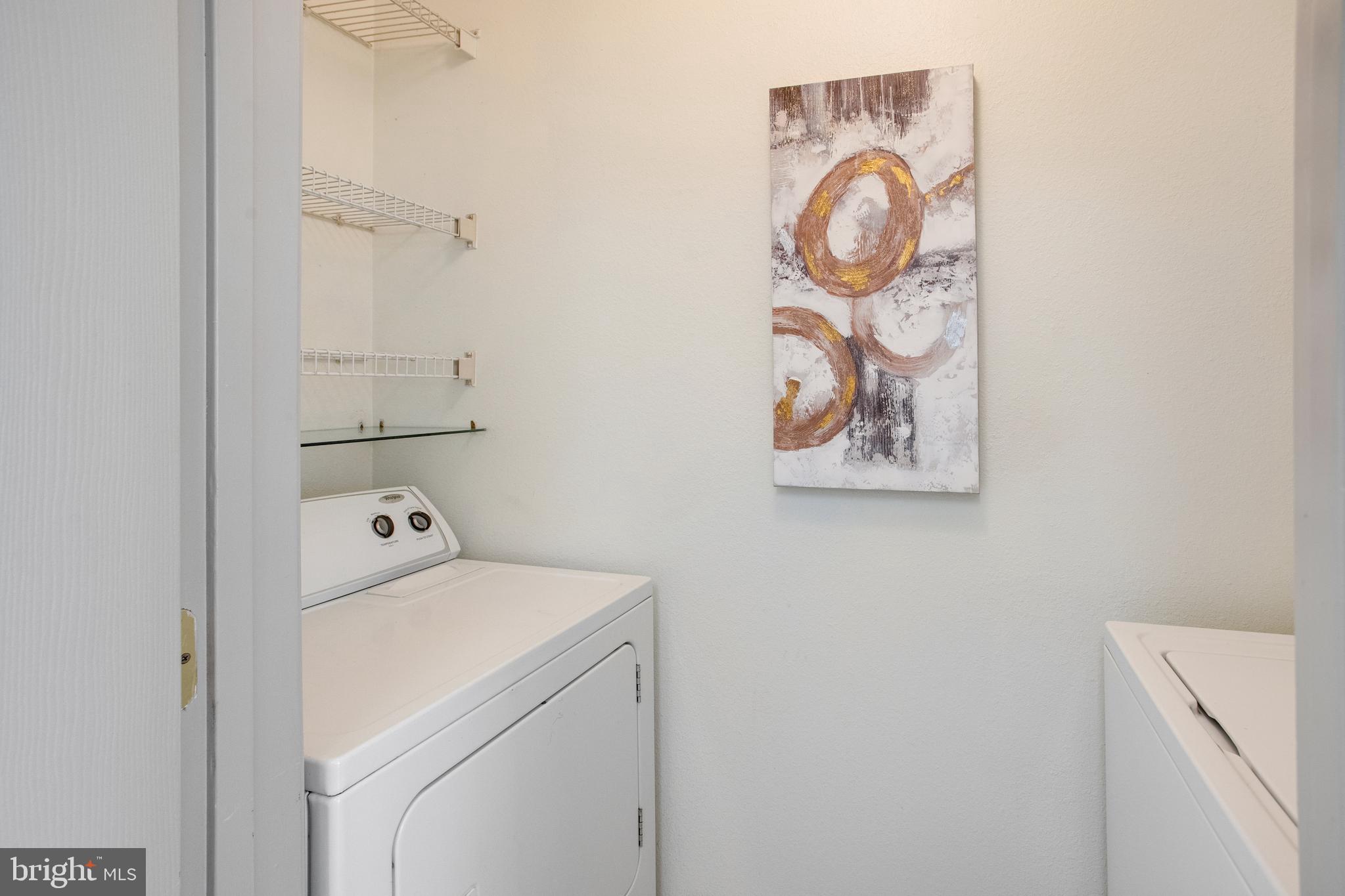 GATES OF MCLEAN - Residential