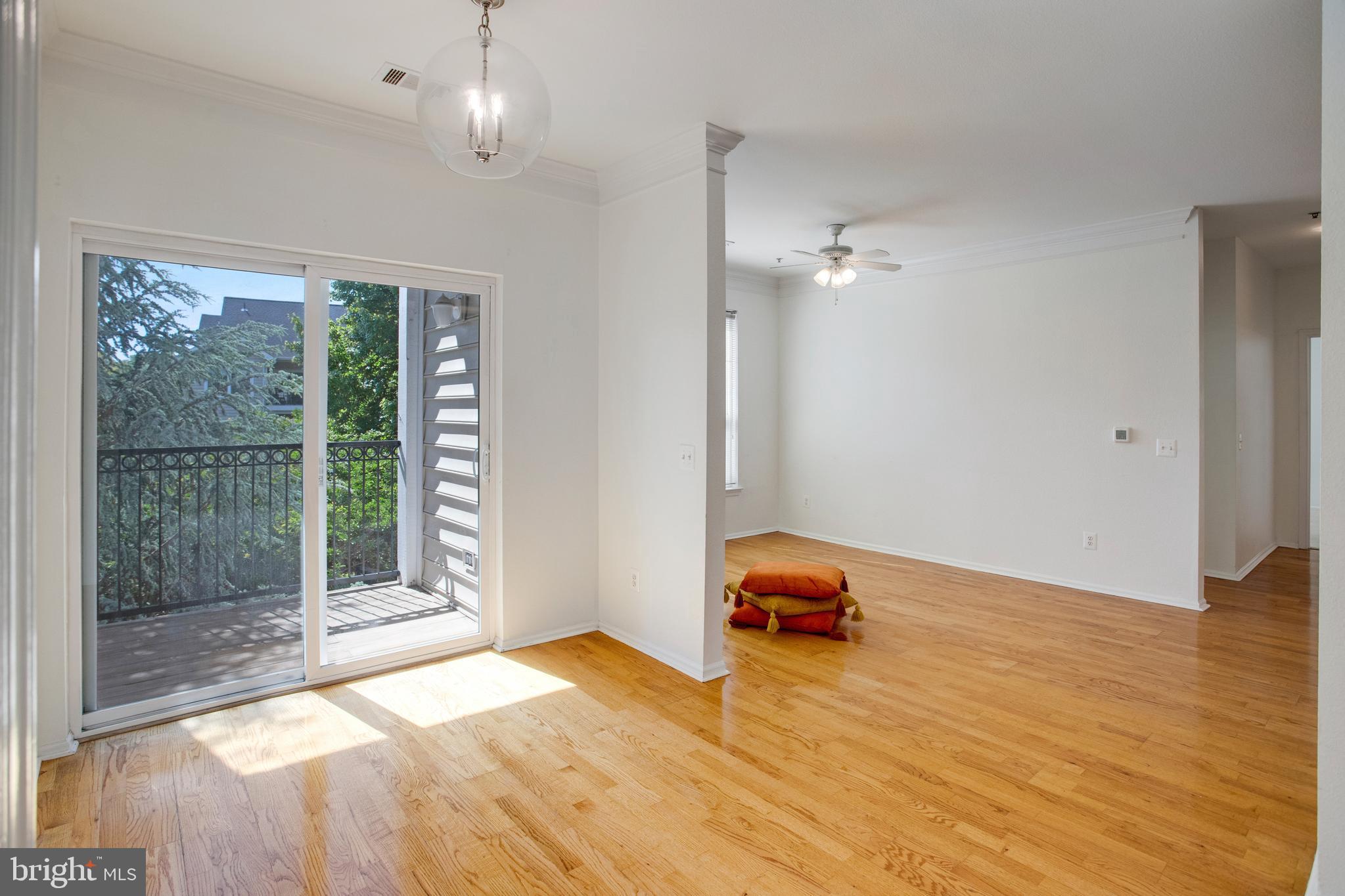 GATES OF MCLEAN - Residential