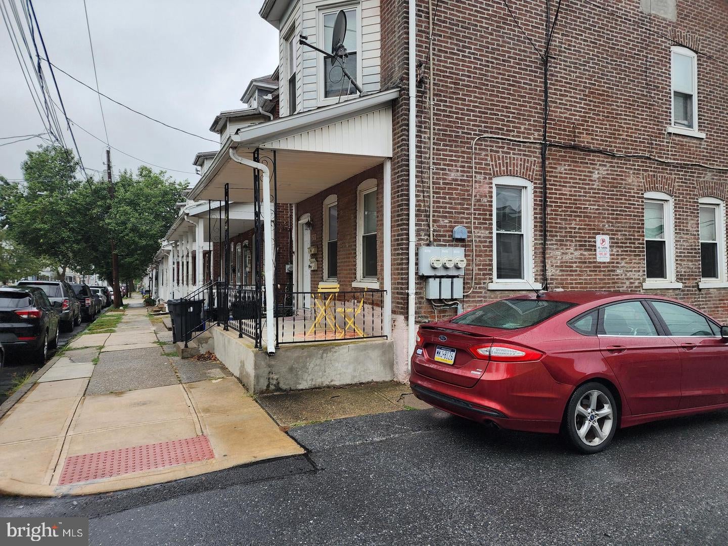 253 E ETTWEIN STREET