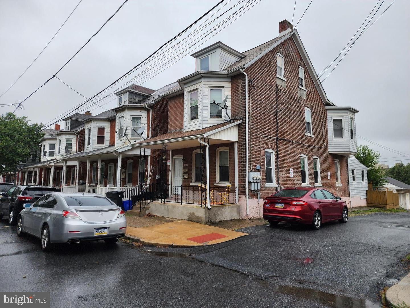 253 E ETTWEIN STREET