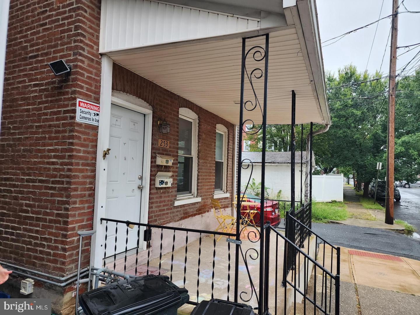253 E ETTWEIN STREET