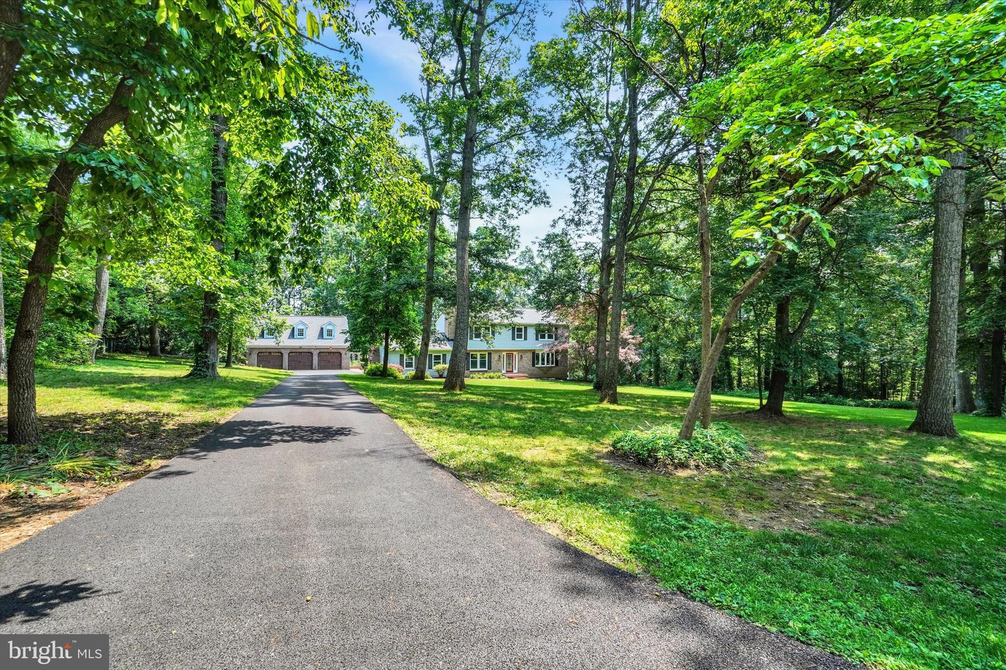 8975 DEER LANE