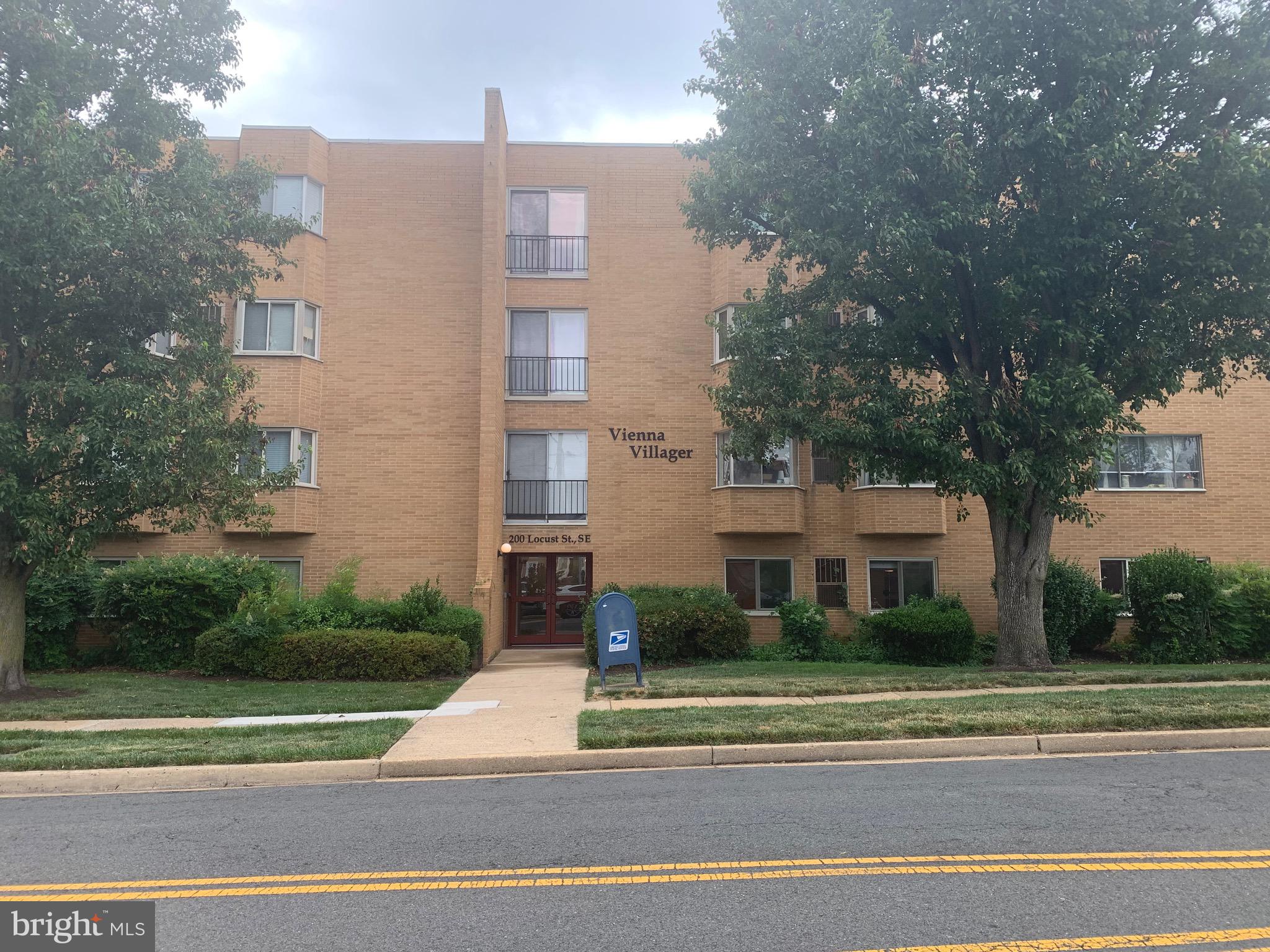 VIENNA VILLAGER CONDO - Residential