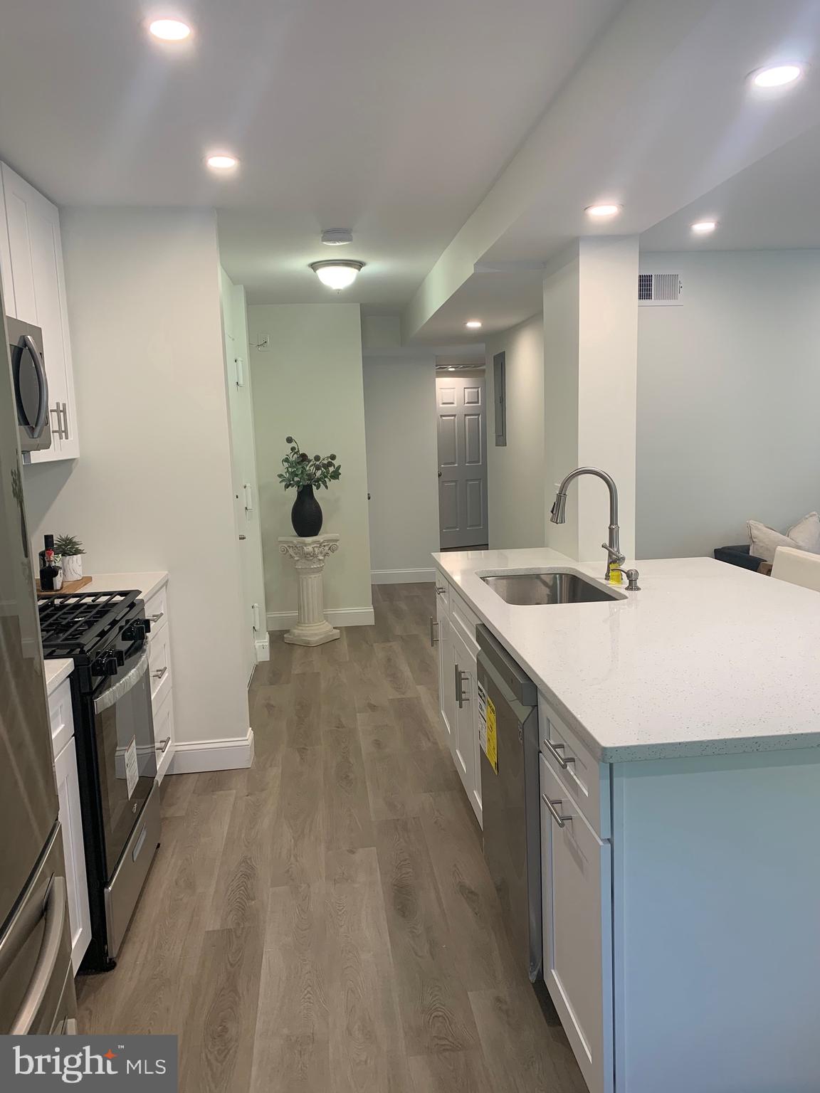 VIENNA VILLAGER CONDO - Residential