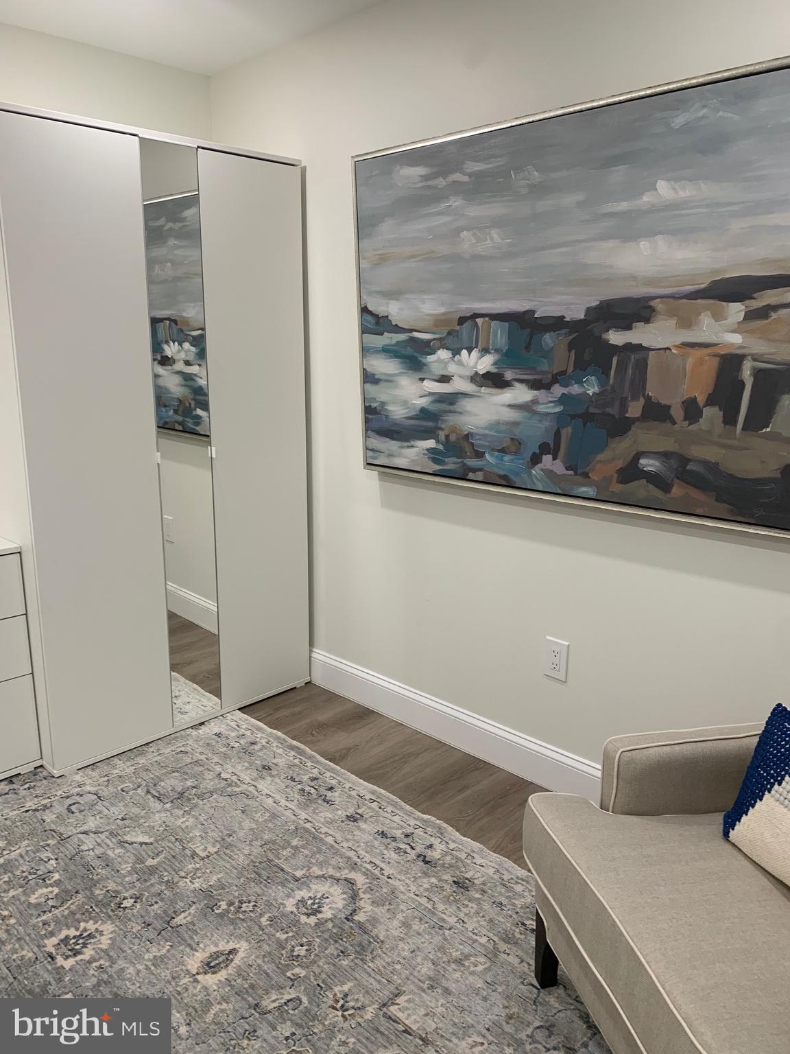 VIENNA VILLAGER CONDO - Residential