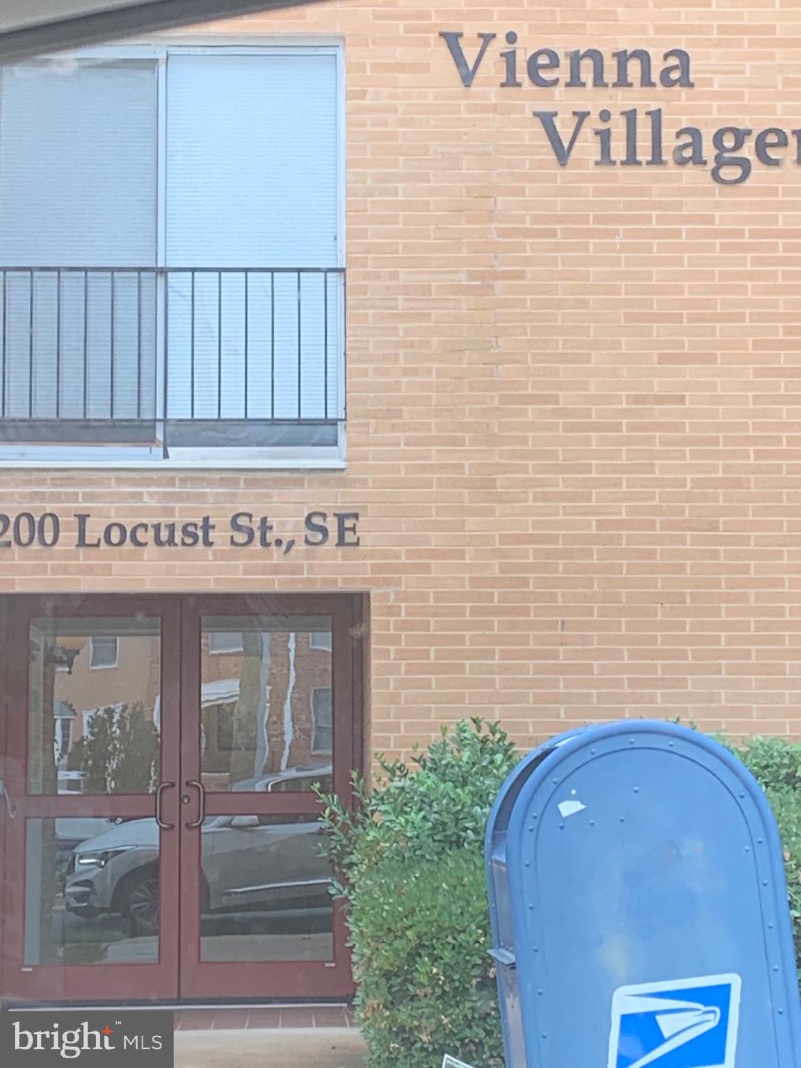 VIENNA VILLAGER CONDO - Residential