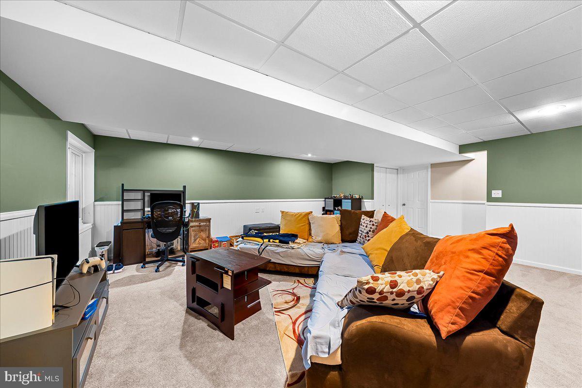 MONROE COURT - Residential