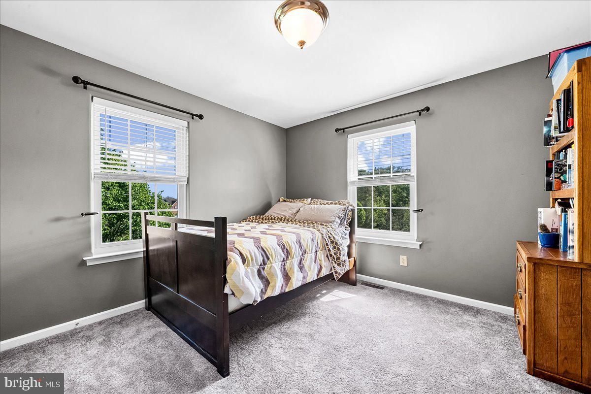 MONROE COURT - Residential