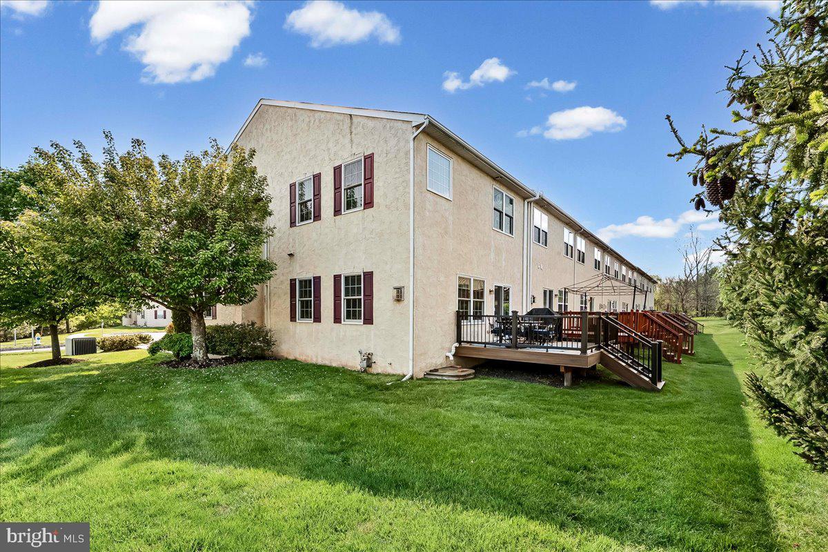 MONROE COURT - Residential