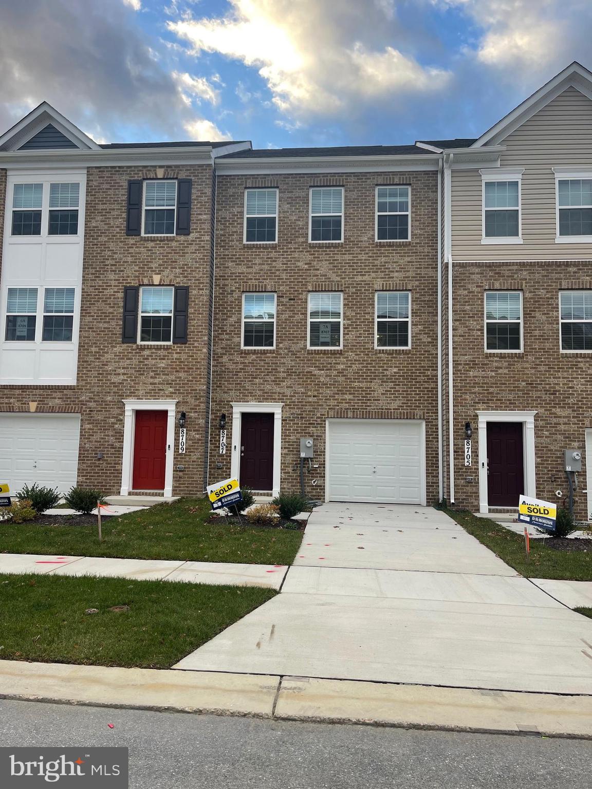 WOODYARD STATION - Residential Lease