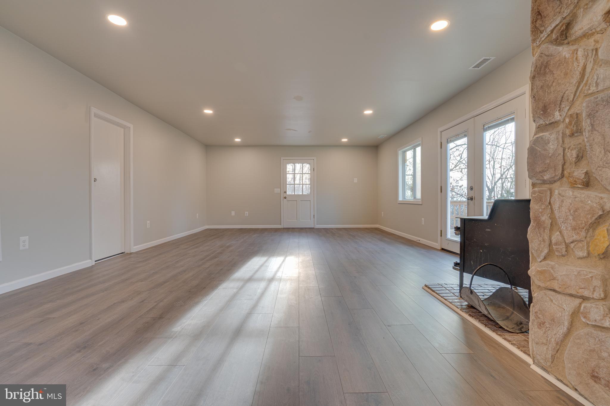 SHANNONDALE - Residential