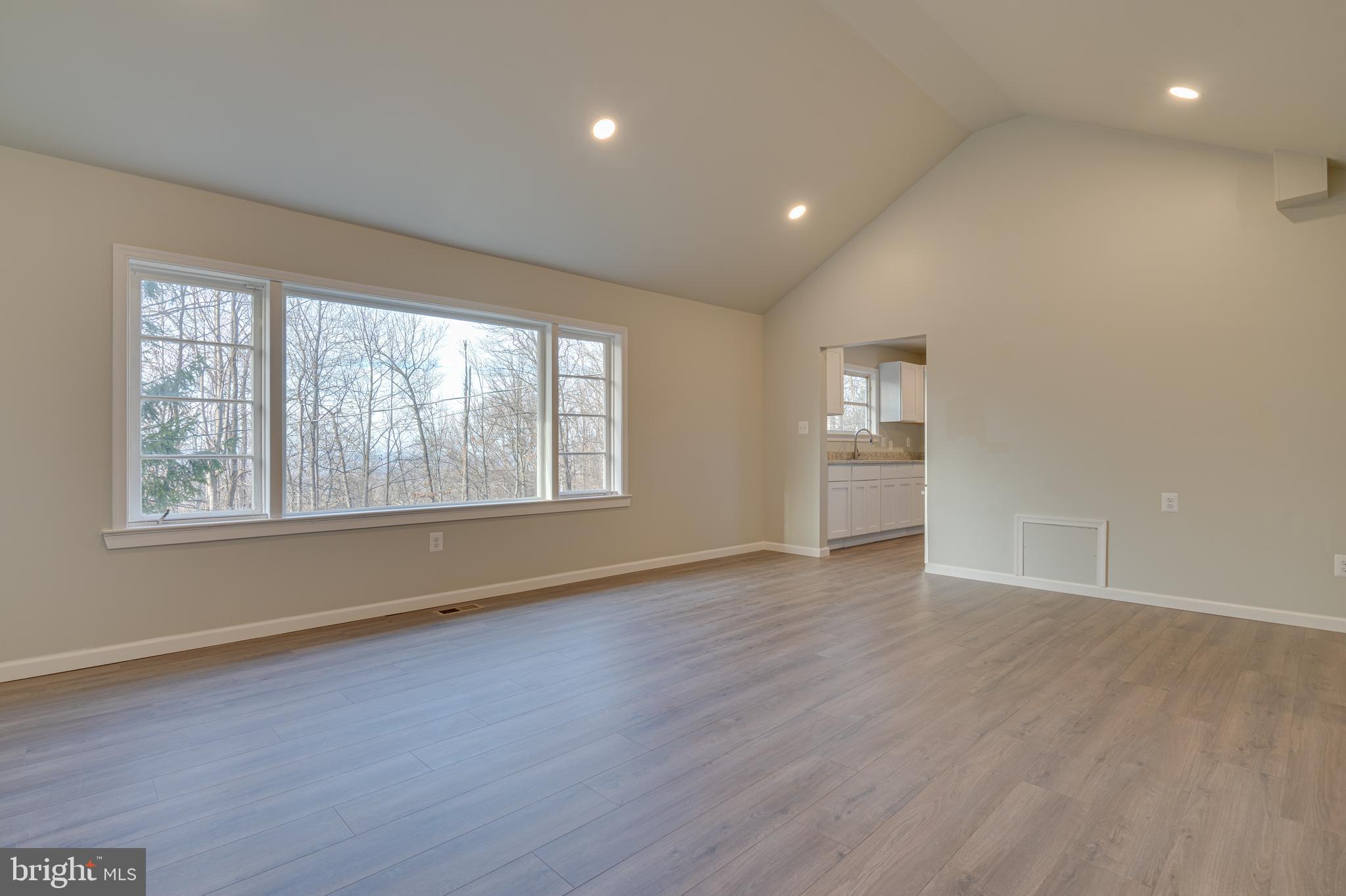 SHANNONDALE - Residential