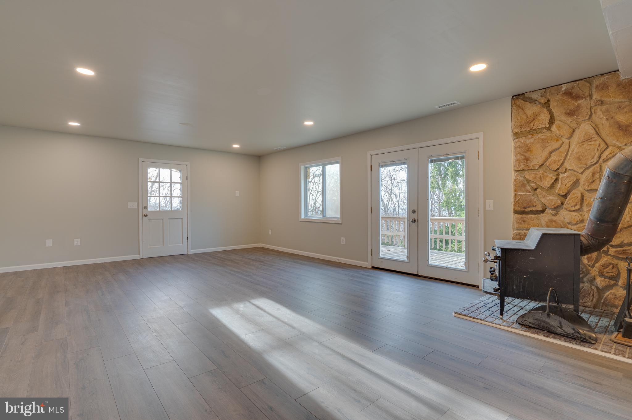 SHANNONDALE - Residential