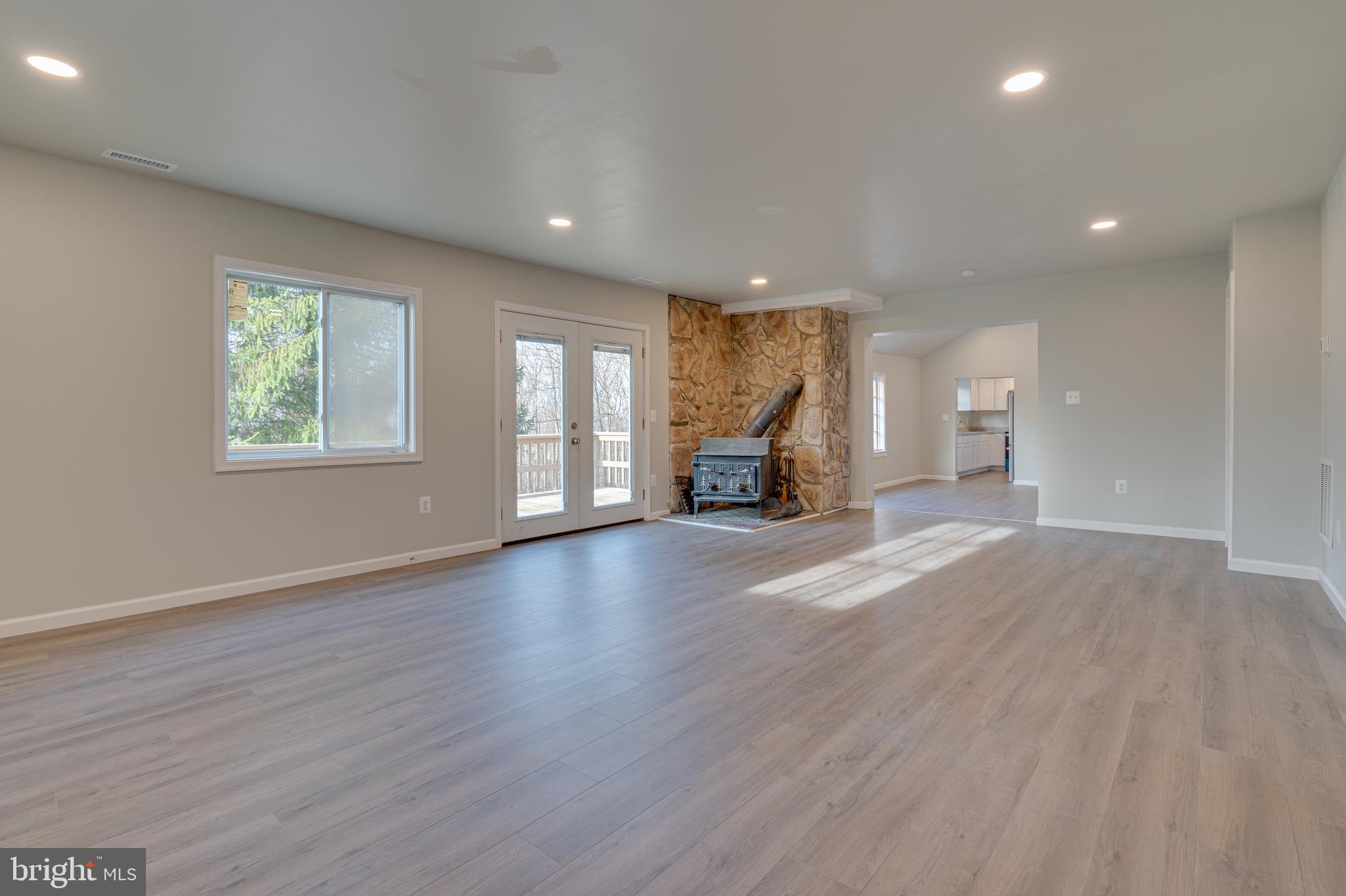 SHANNONDALE - Residential