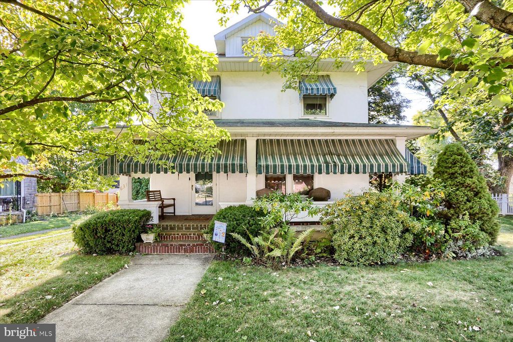 Photo of 631 N Lincoln Street, PALMYRA, PA 17078 (MLS # PALN2022954)