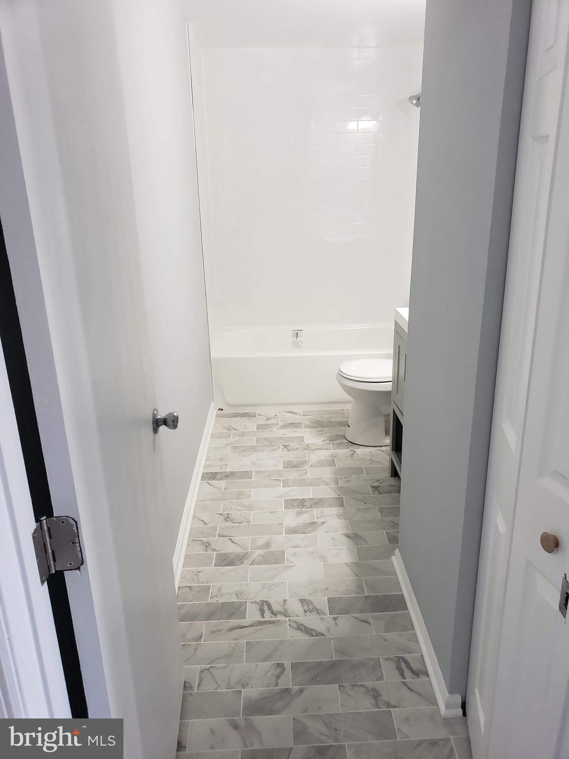 WOODBRIDGE CENTER - Residential