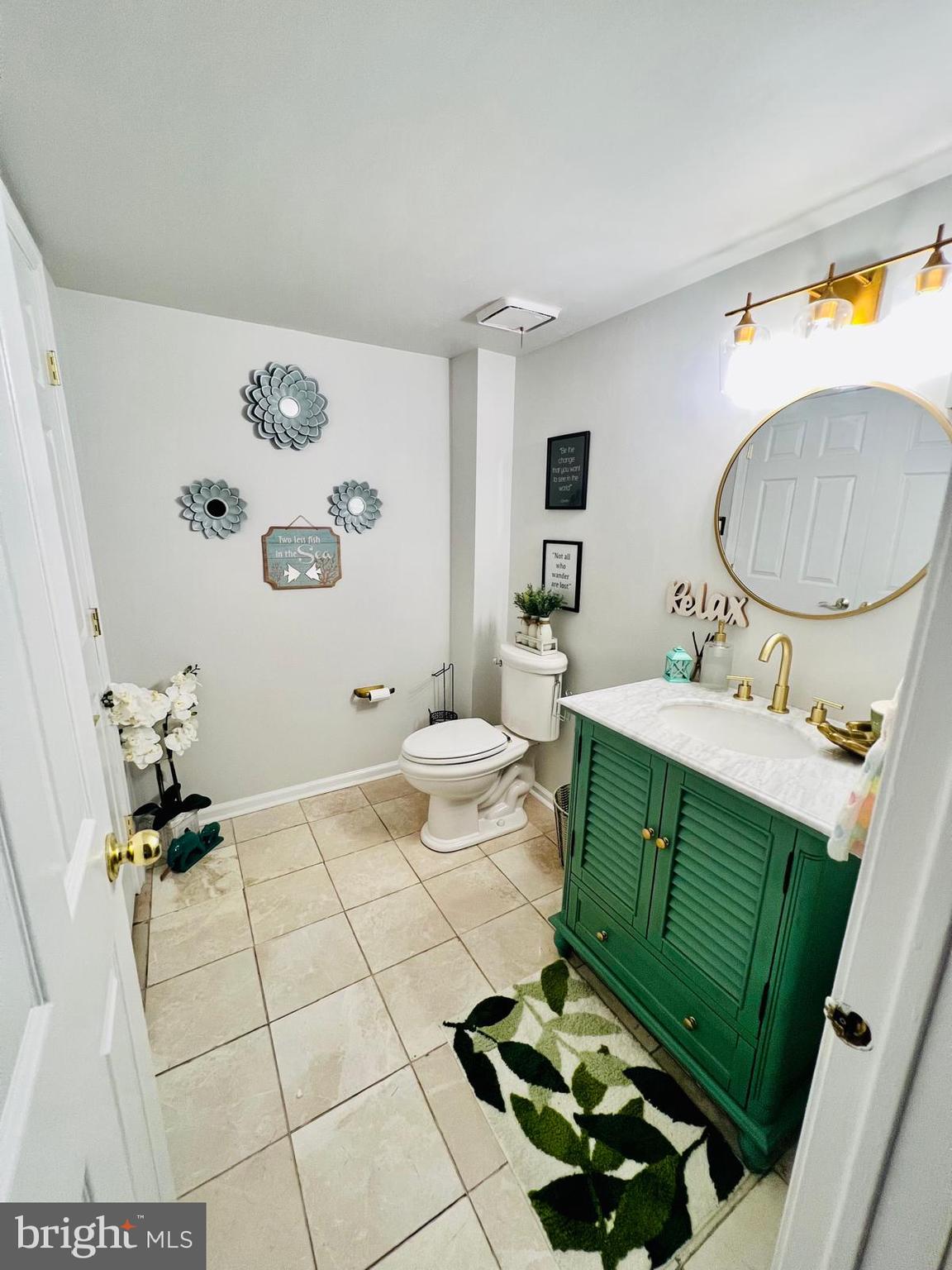 NEWTOWN GATE - Residential Lease