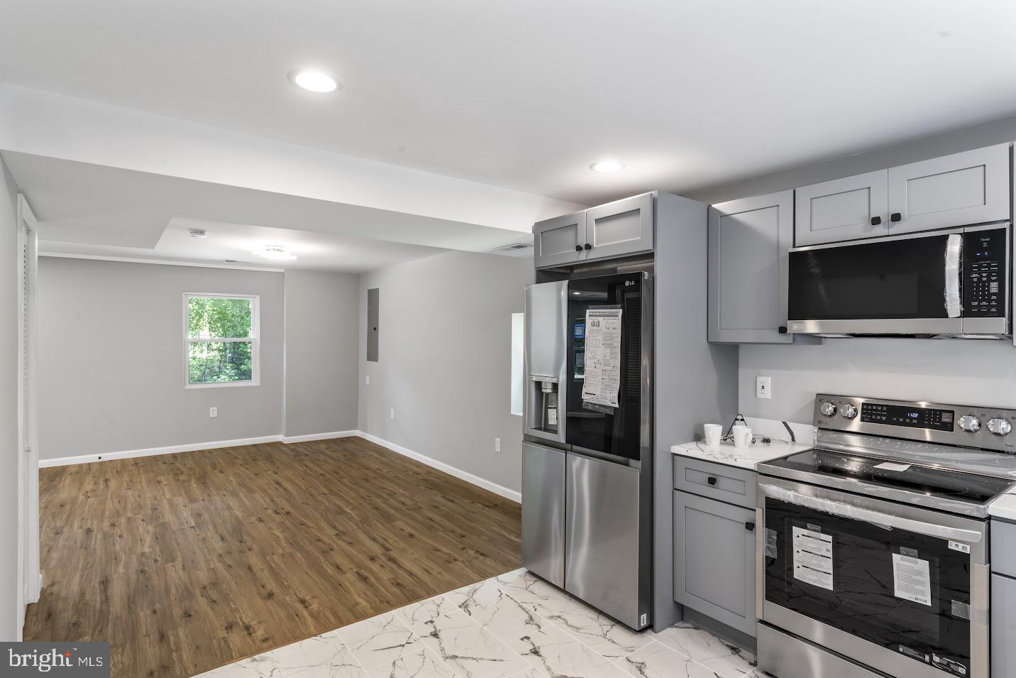 HYNESBORO PARK - Residential