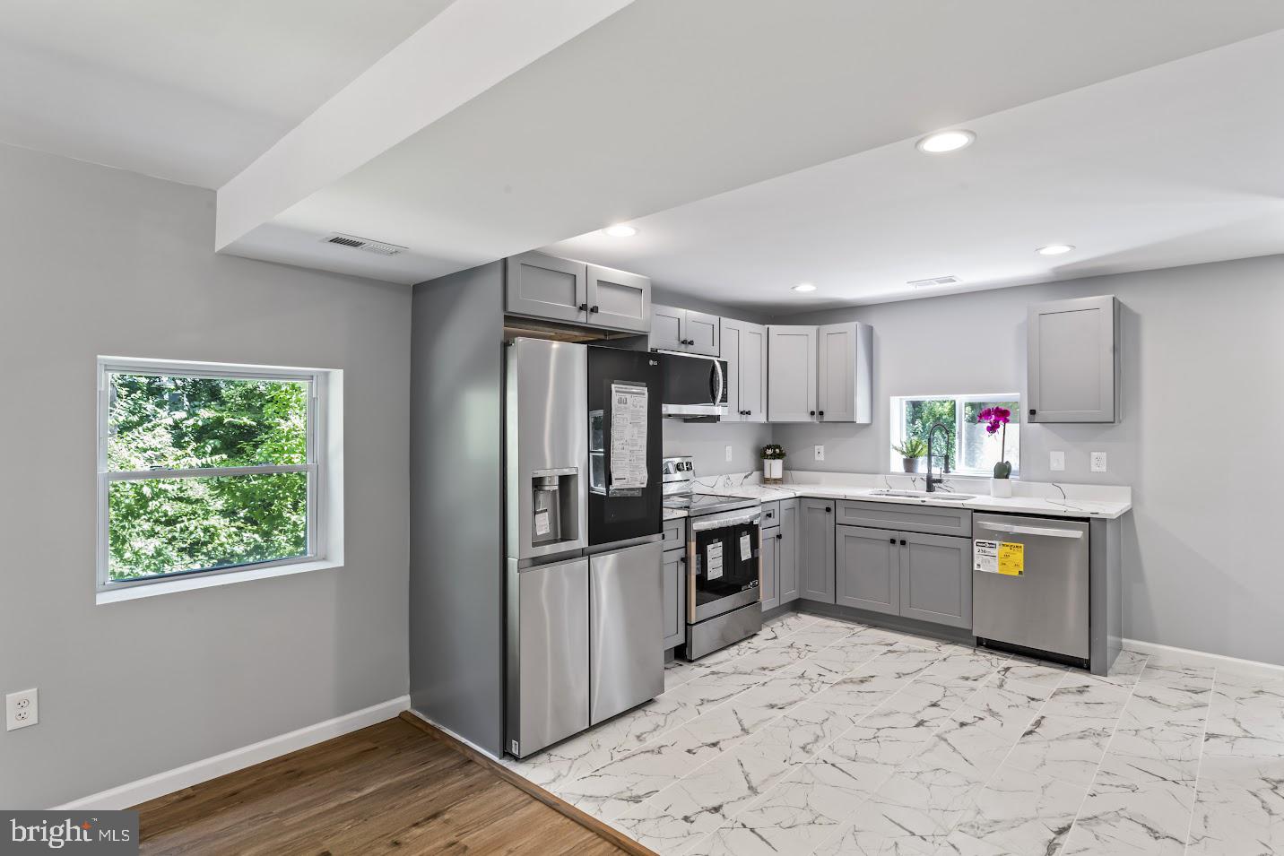 HYNESBORO PARK - Residential