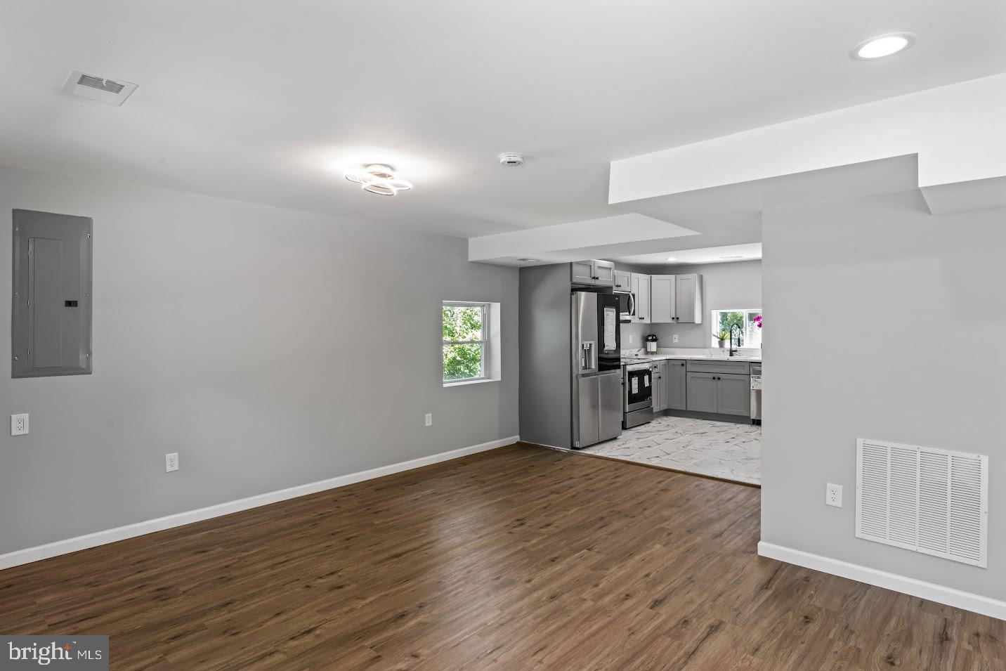 HYNESBORO PARK - Residential