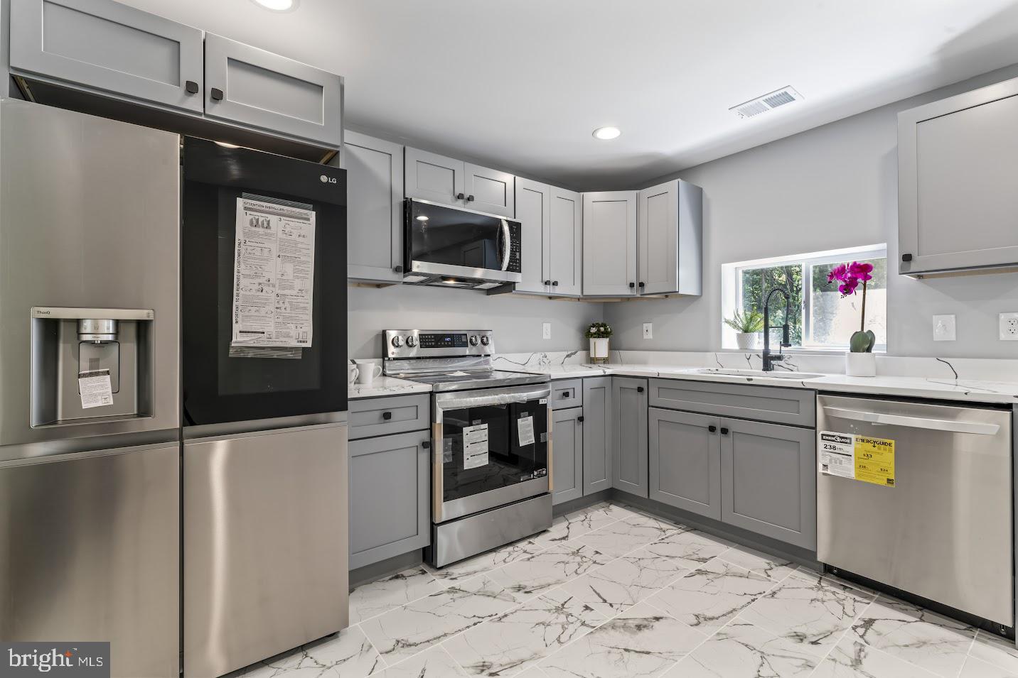 HYNESBORO PARK - Residential