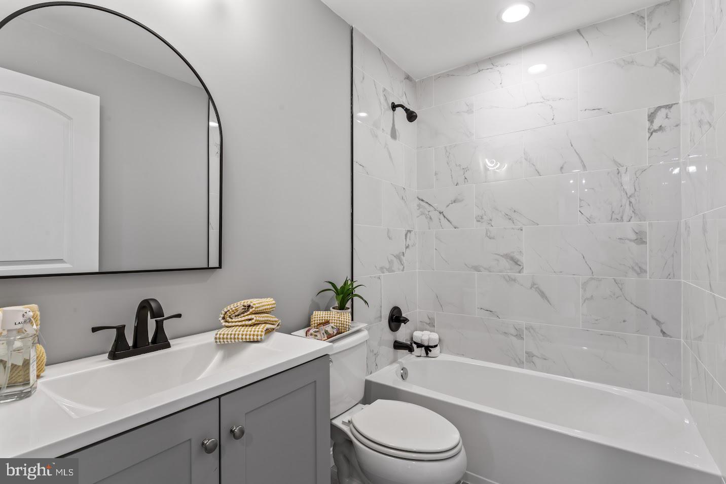 HYNESBORO PARK - Residential