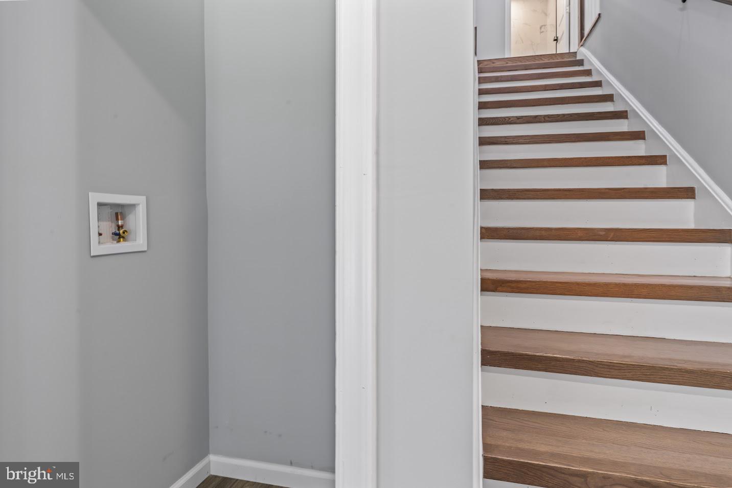 HYNESBORO PARK - Residential