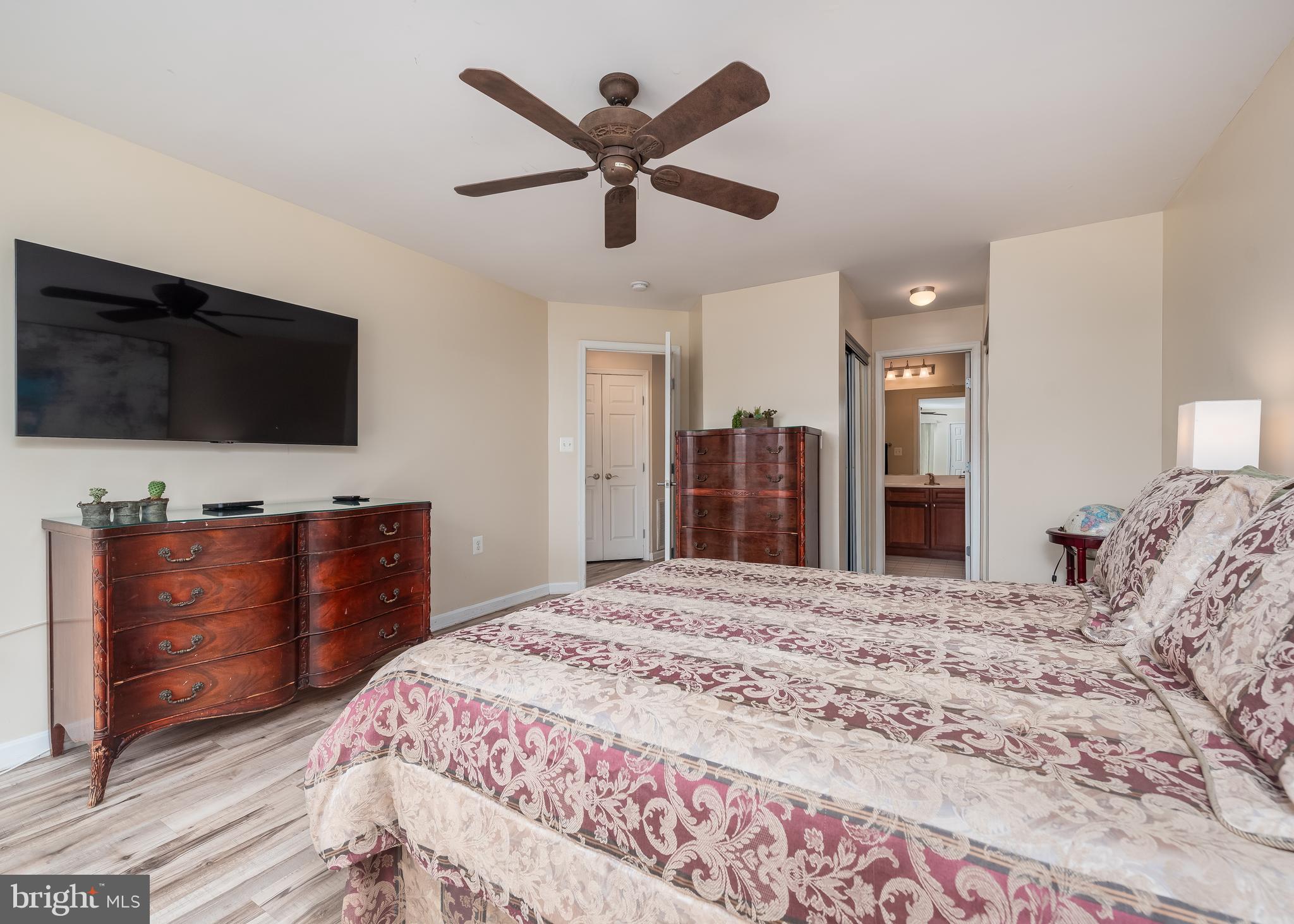 LAKE HERON CONDO - Residential