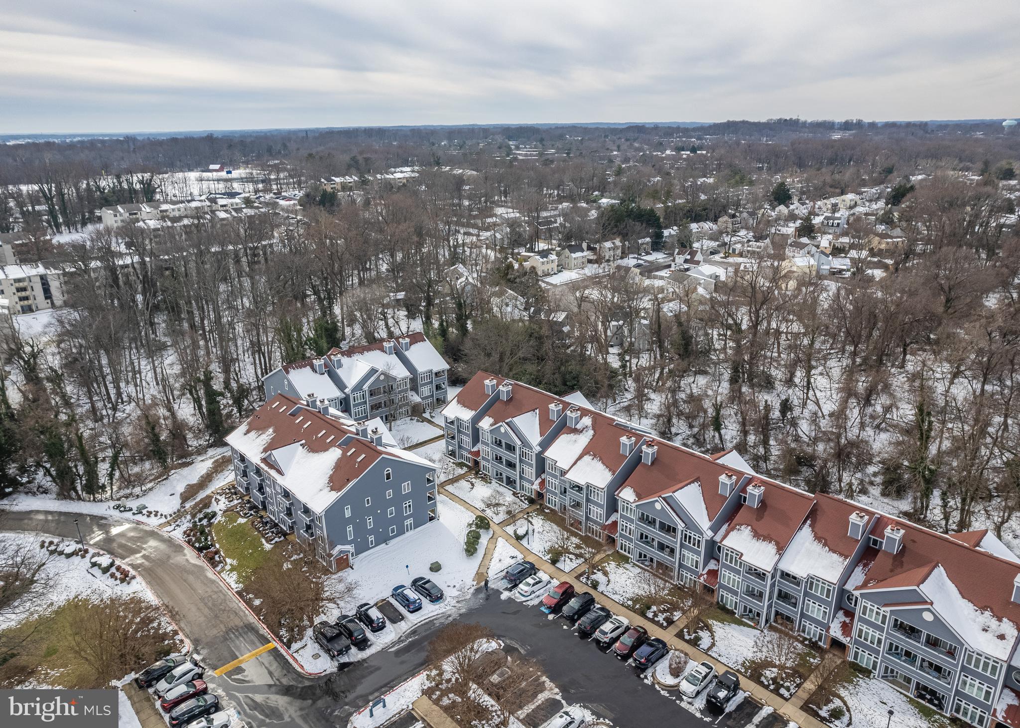 LAKE HERON CONDO - Residential