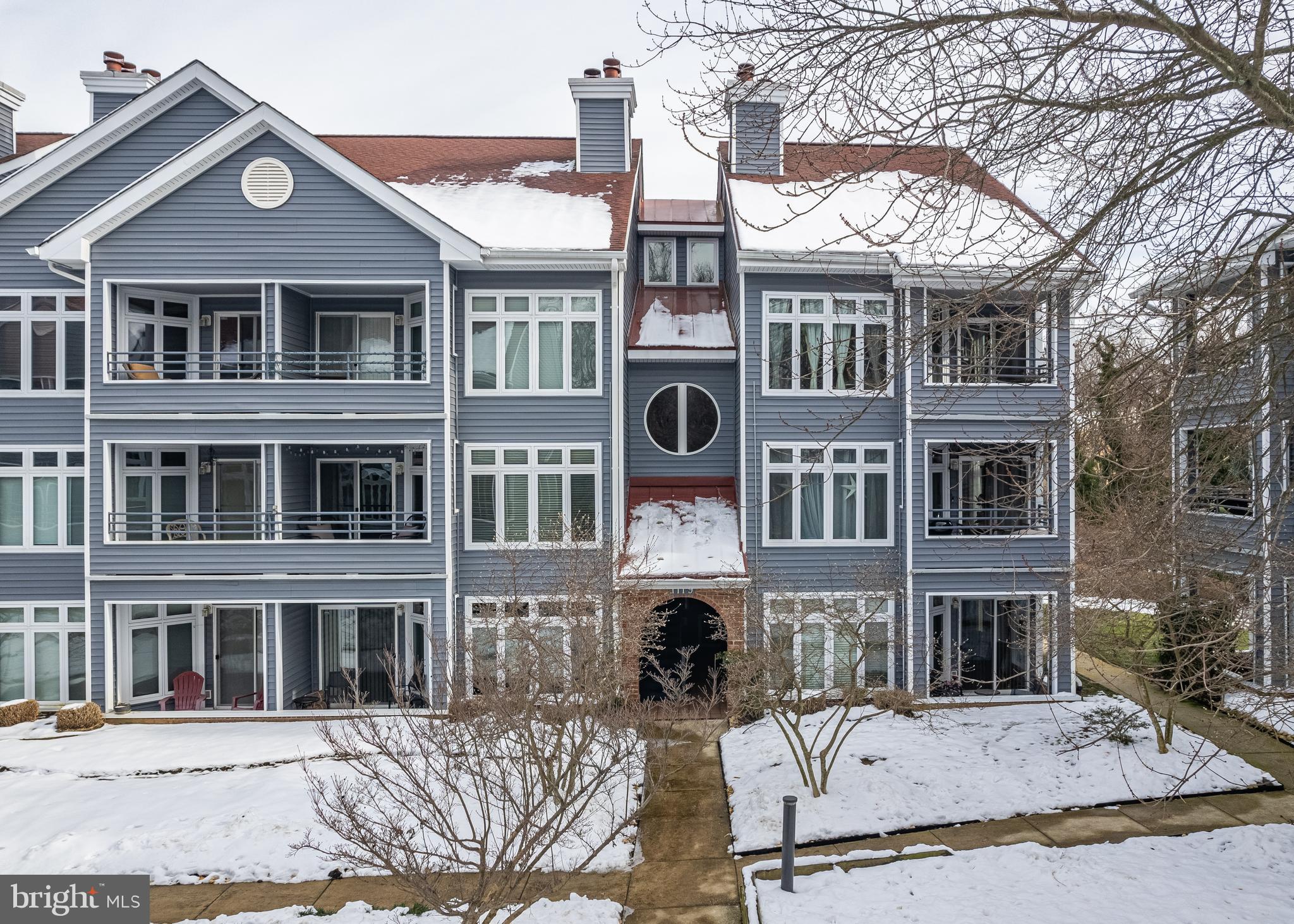 LAKE HERON CONDO - Residential