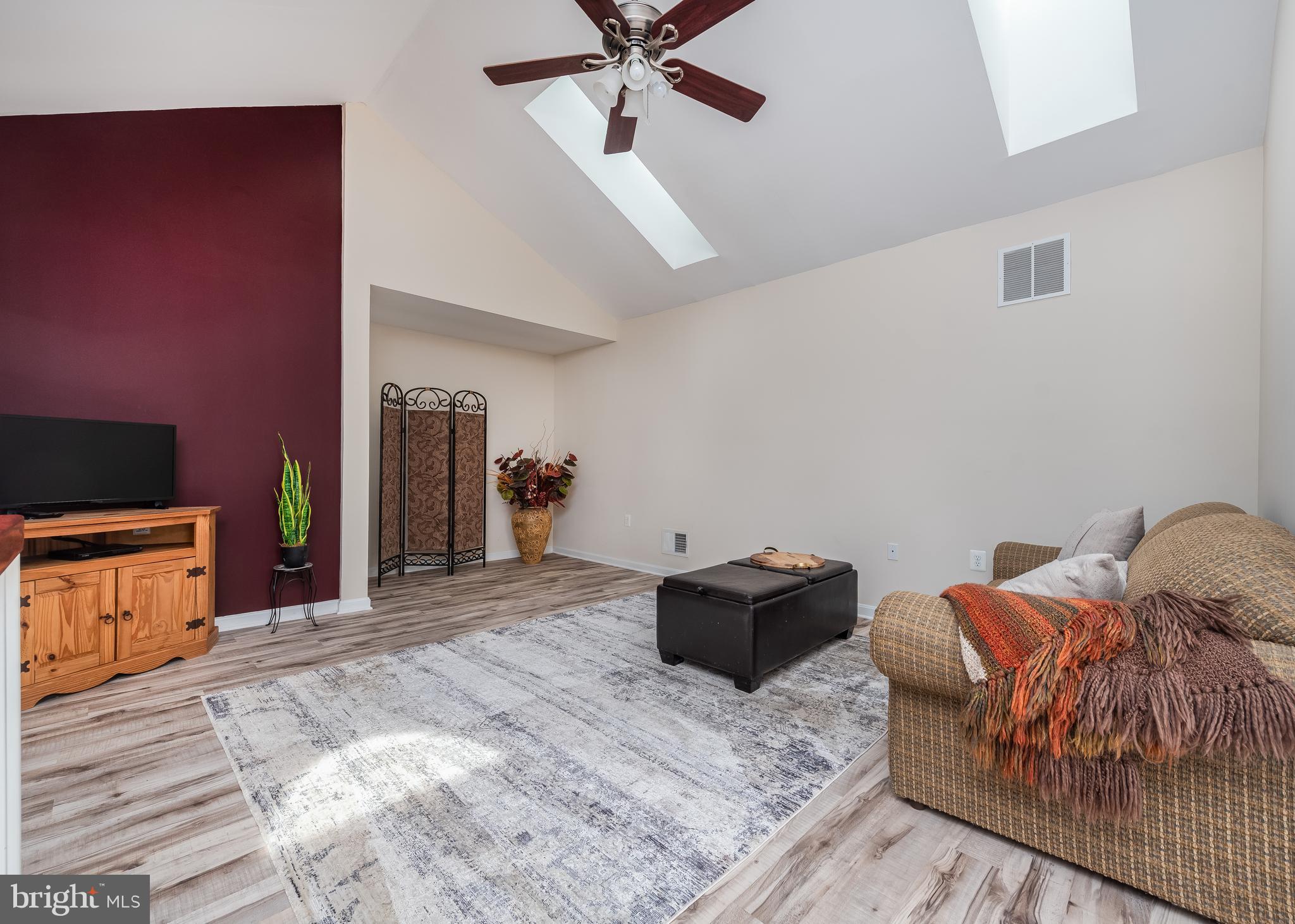 LAKE HERON CONDO - Residential