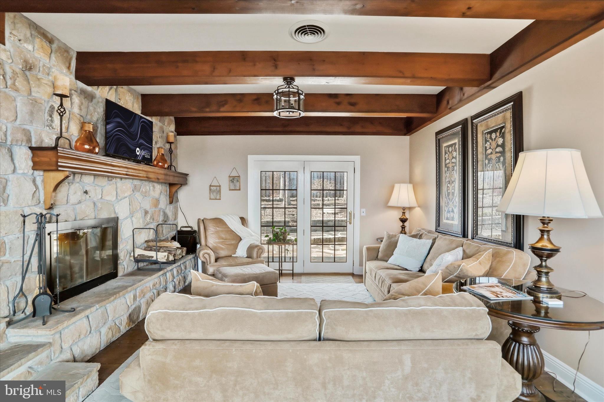 WOODLAND - Residential