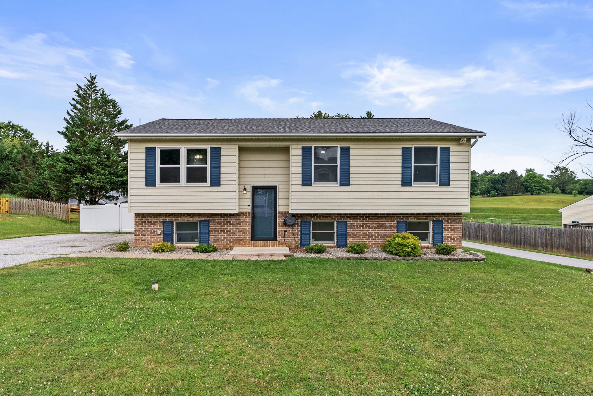 2908 MICHELLE ROAD