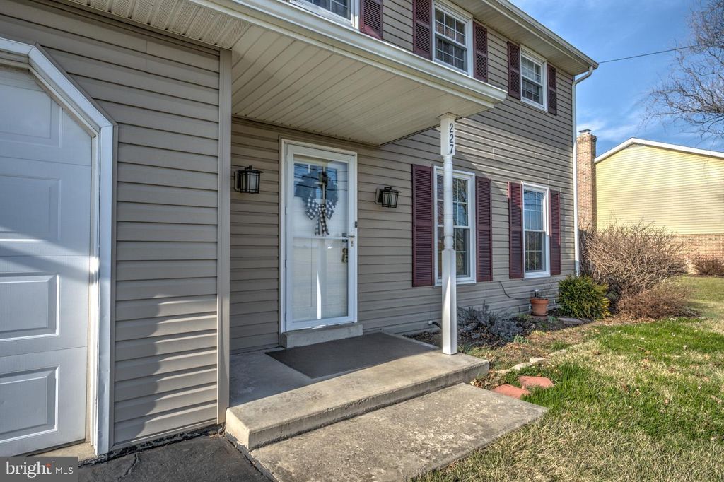 Photo of 227 TOBACCO RD, EPHRATA, PA 17522 (MLS # PALA2029336)