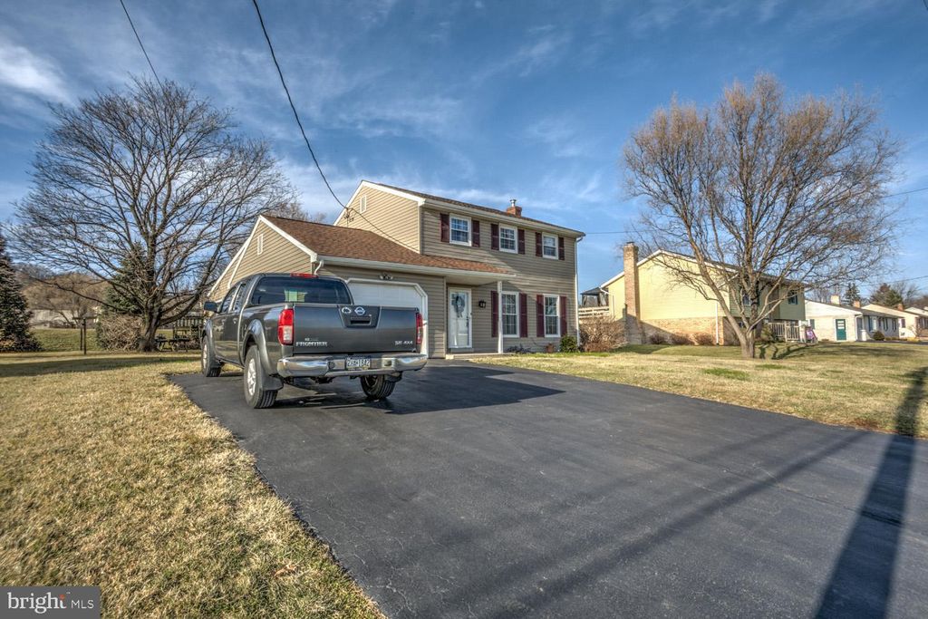 Photo of 227 TOBACCO RD, EPHRATA, PA 17522 (MLS # PALA2029336)