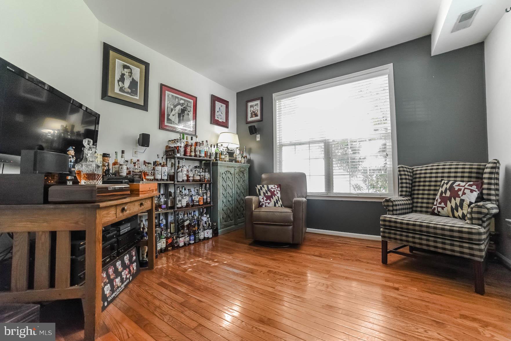 BACK BAY BEACH - Residential