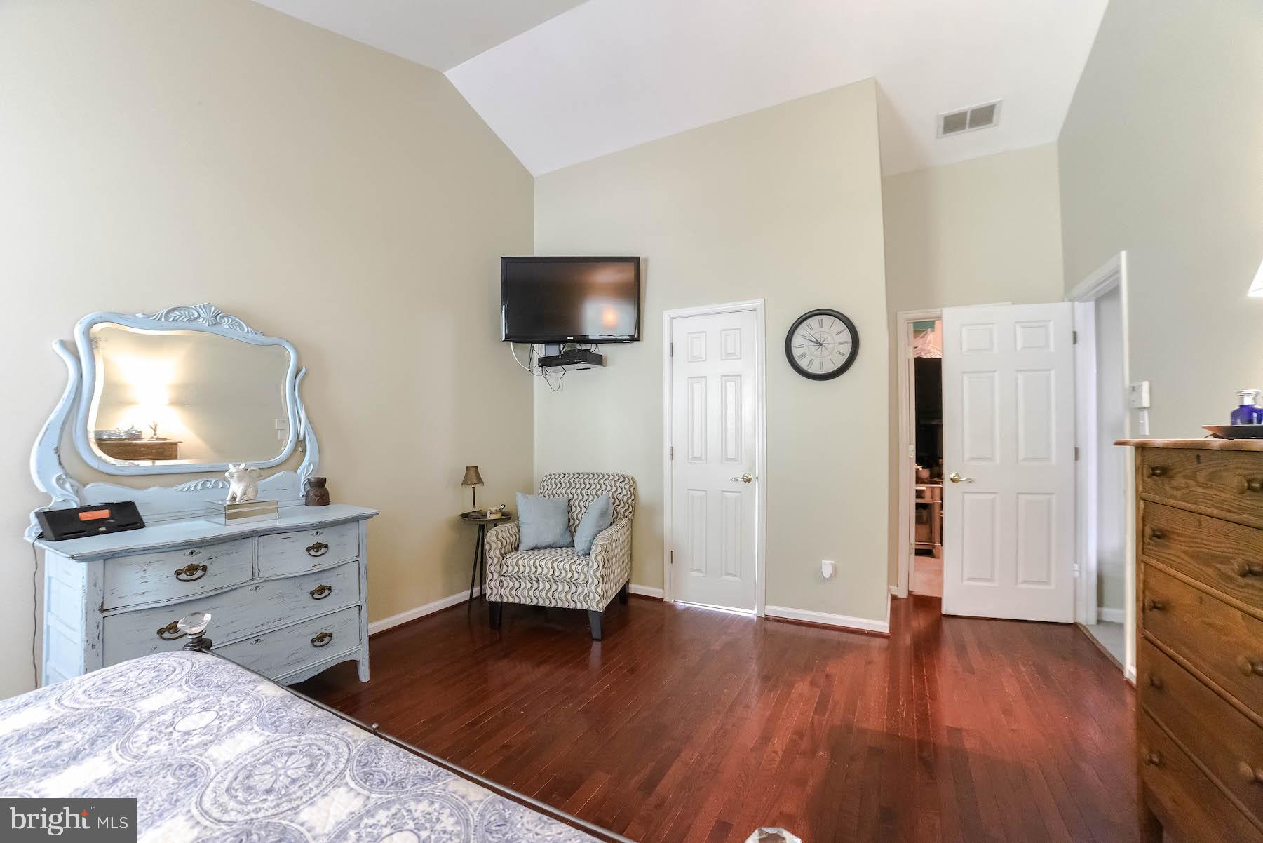 BACK BAY BEACH - Residential